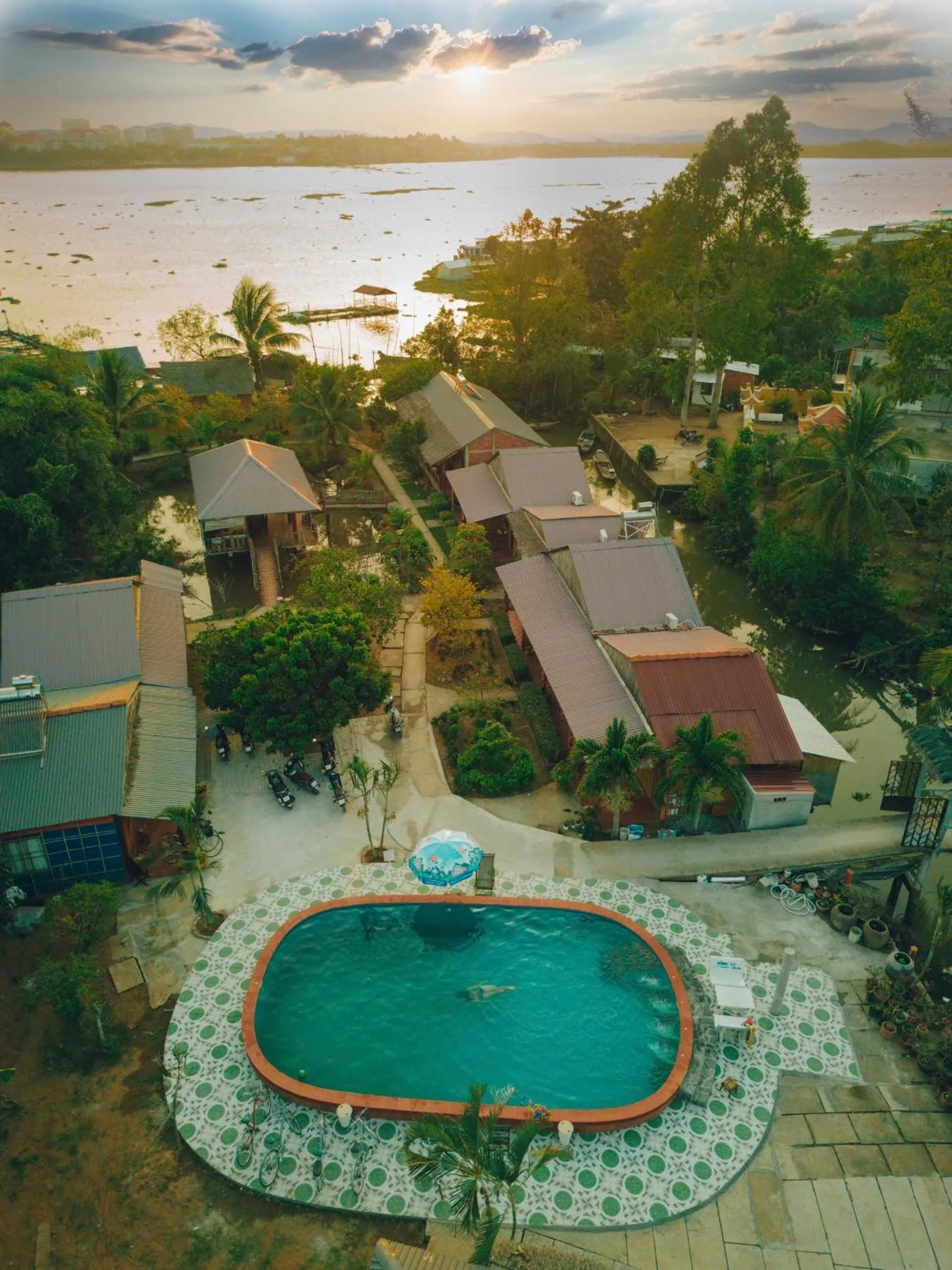 mekong riverside homestay