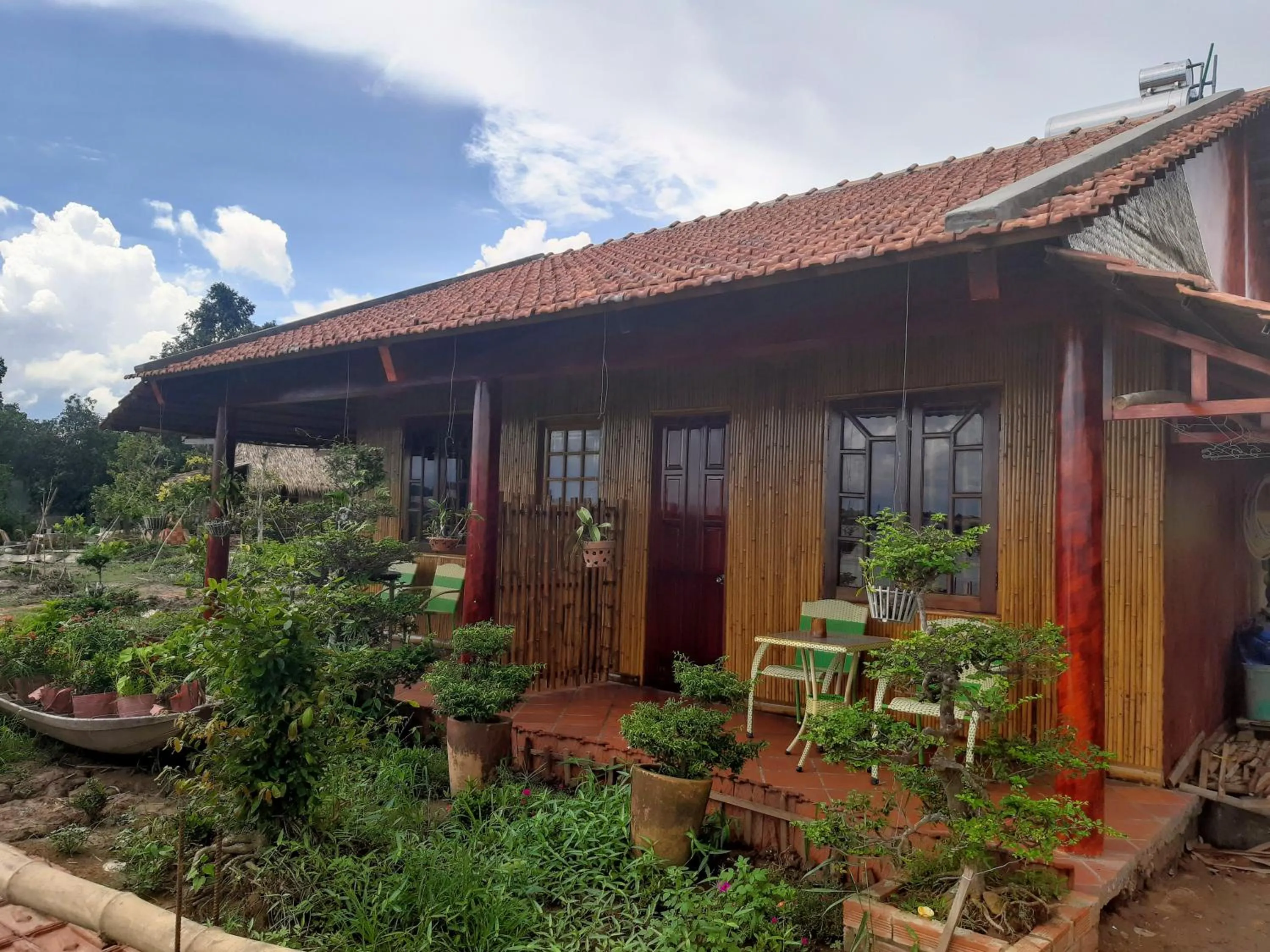 mekong riverside homestay