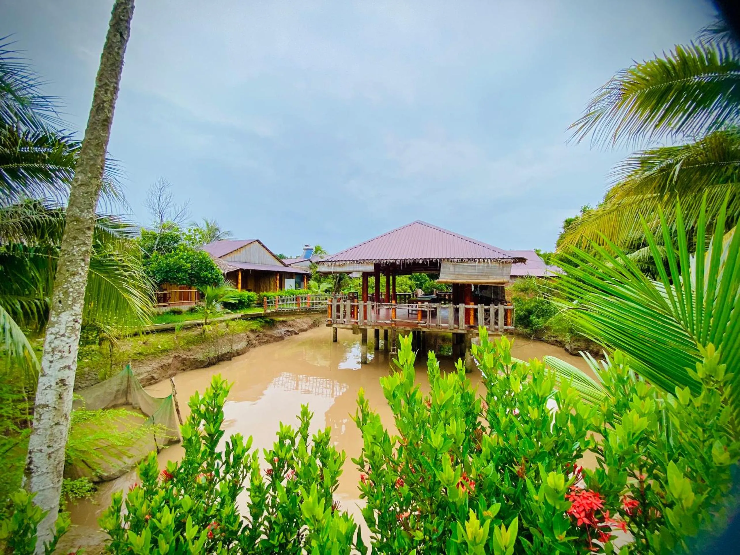 mekong riverside homestay