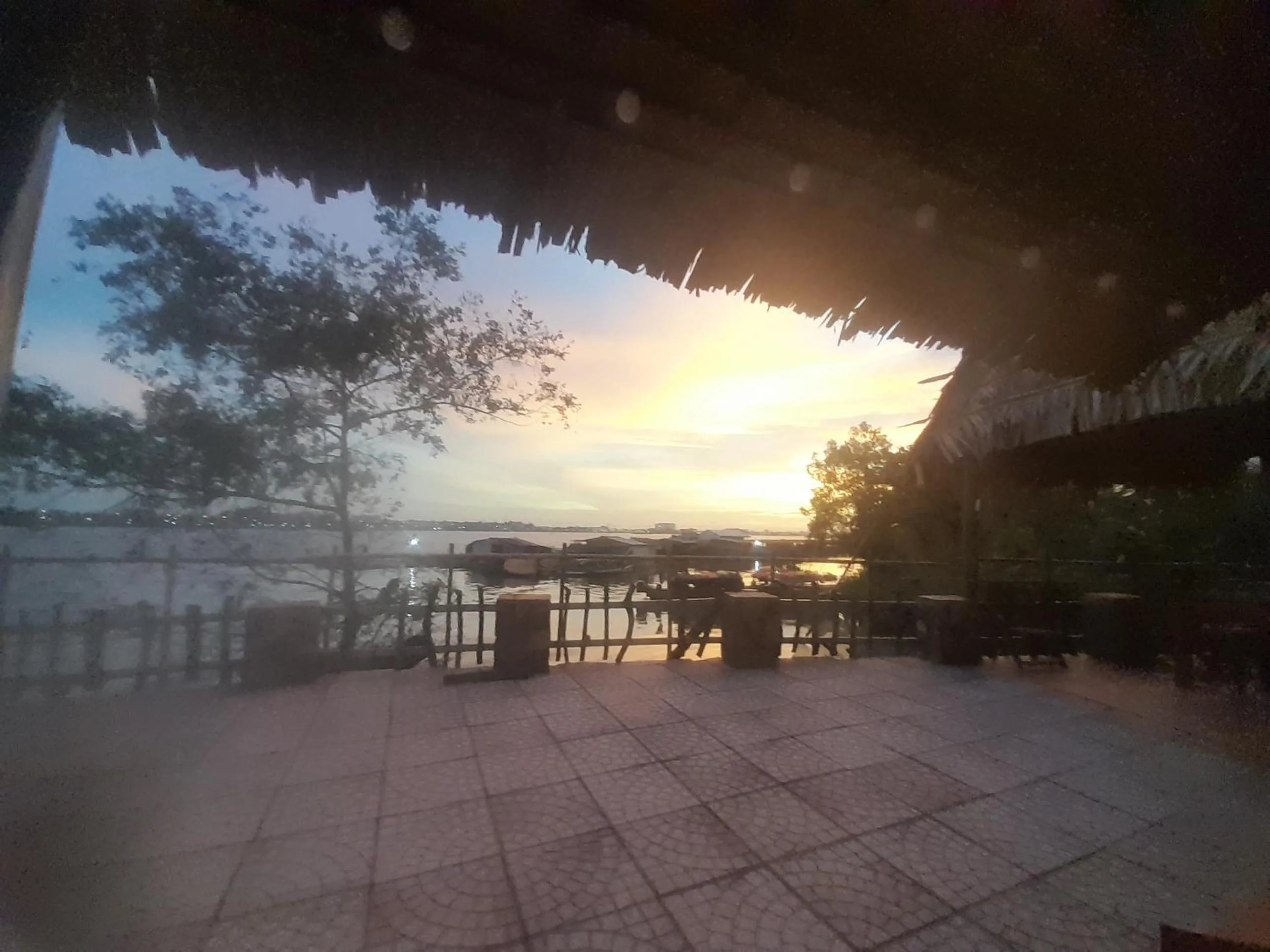 mekong riverside homestay