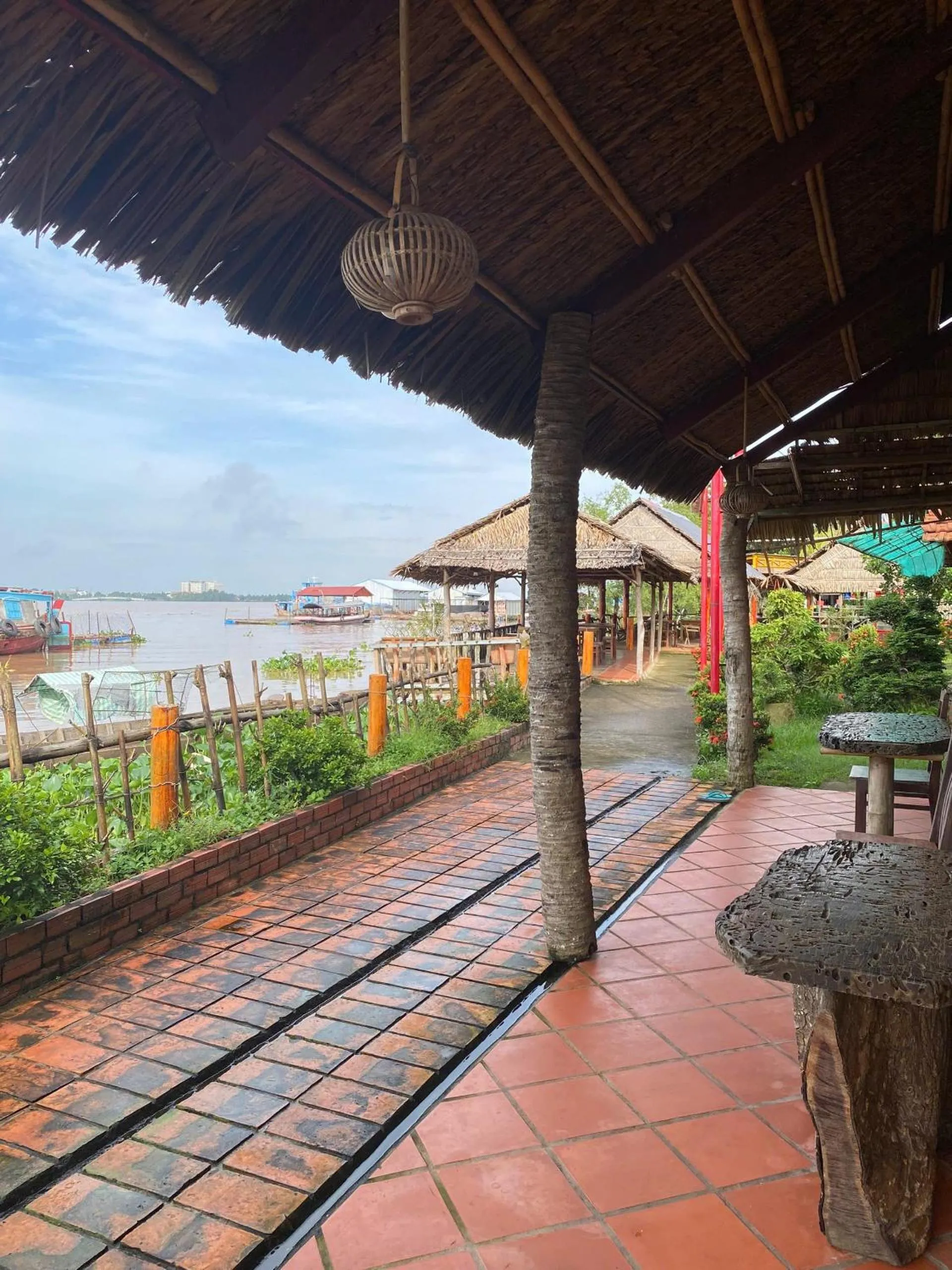 mekong riverside homestay