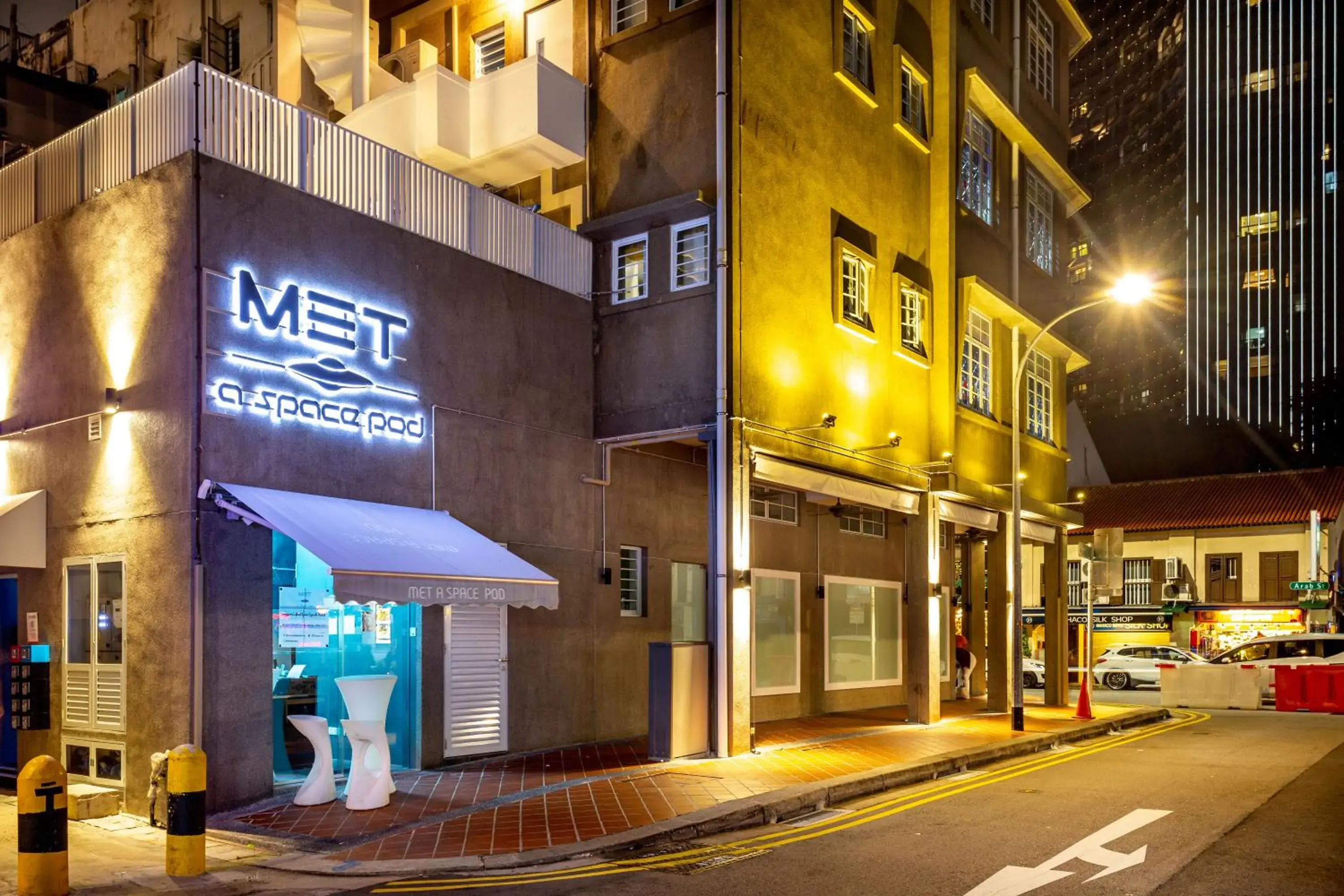 Facade/entrance in MET A Space Pod at Arab Street Facade/entrance in MET A Space Pod at Arab Street