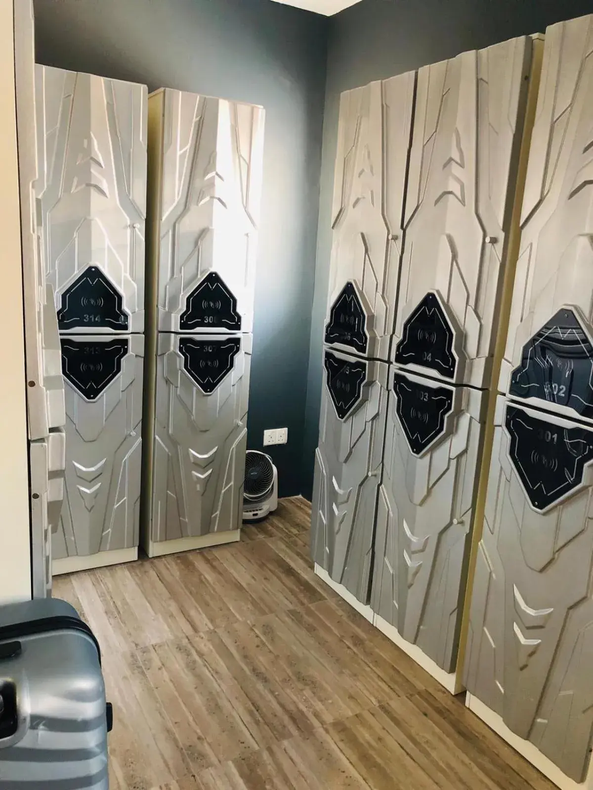 Bathroom in MET A Space Pod at Arab Street Bathroom in MET A Space Pod at Arab Street