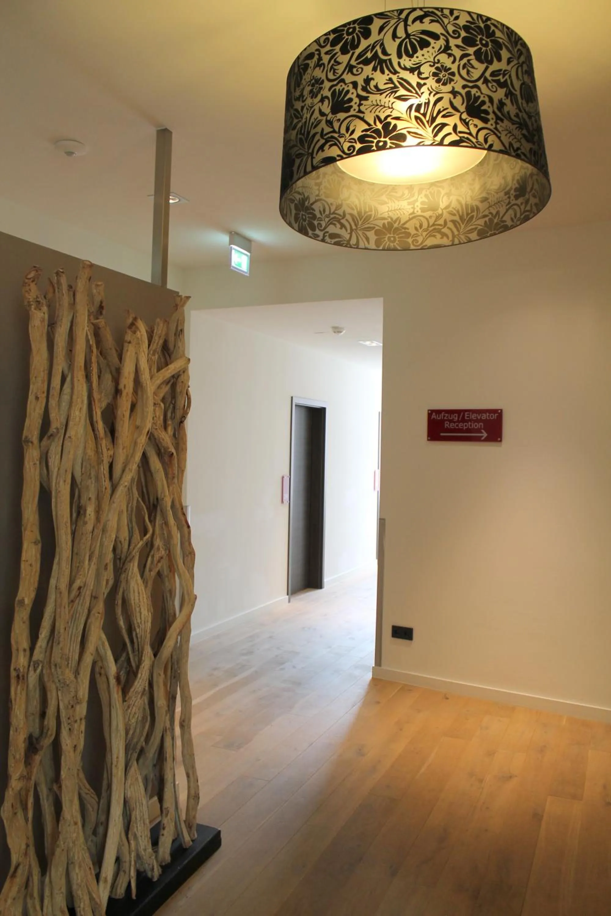 Decorative detail in Gideon Hotel