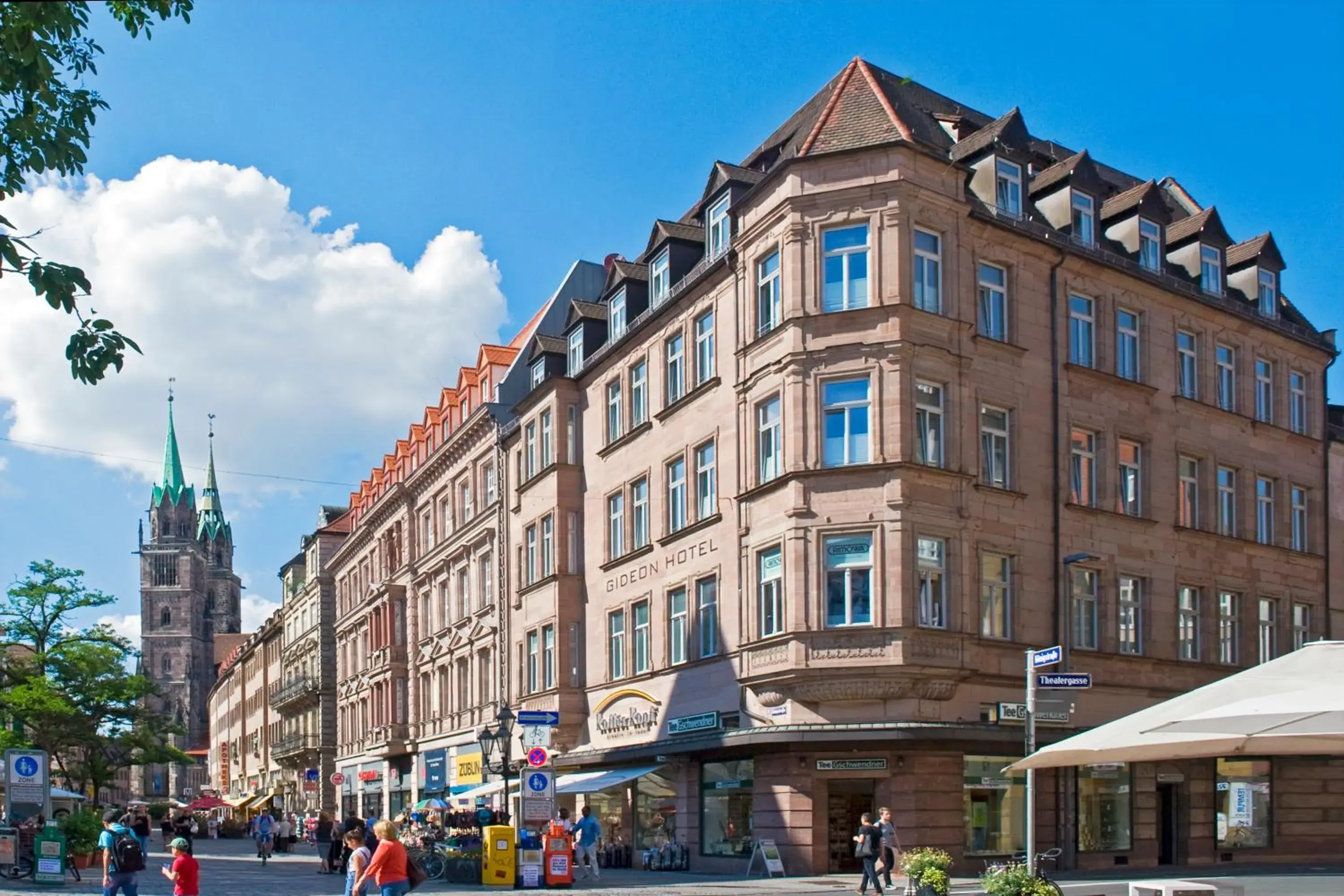 Property building in Gideon Hotel Property building in Gideon Hotel