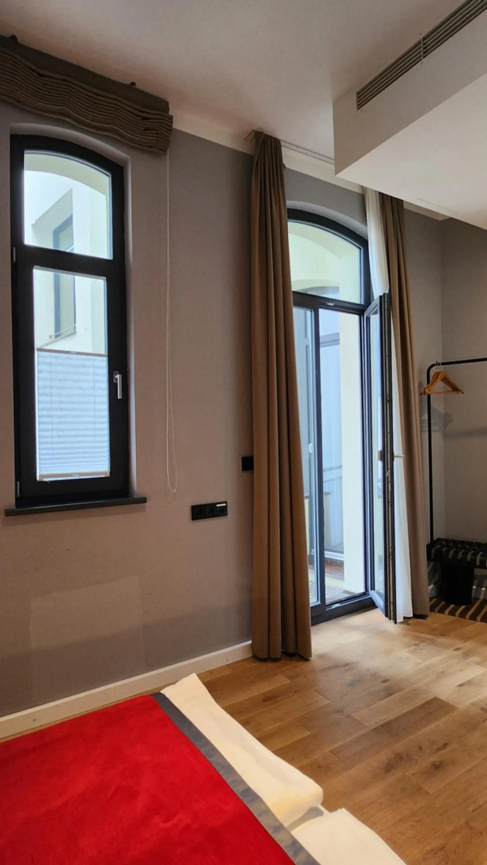 Photo of the whole room, Bed in Gideon Hotel