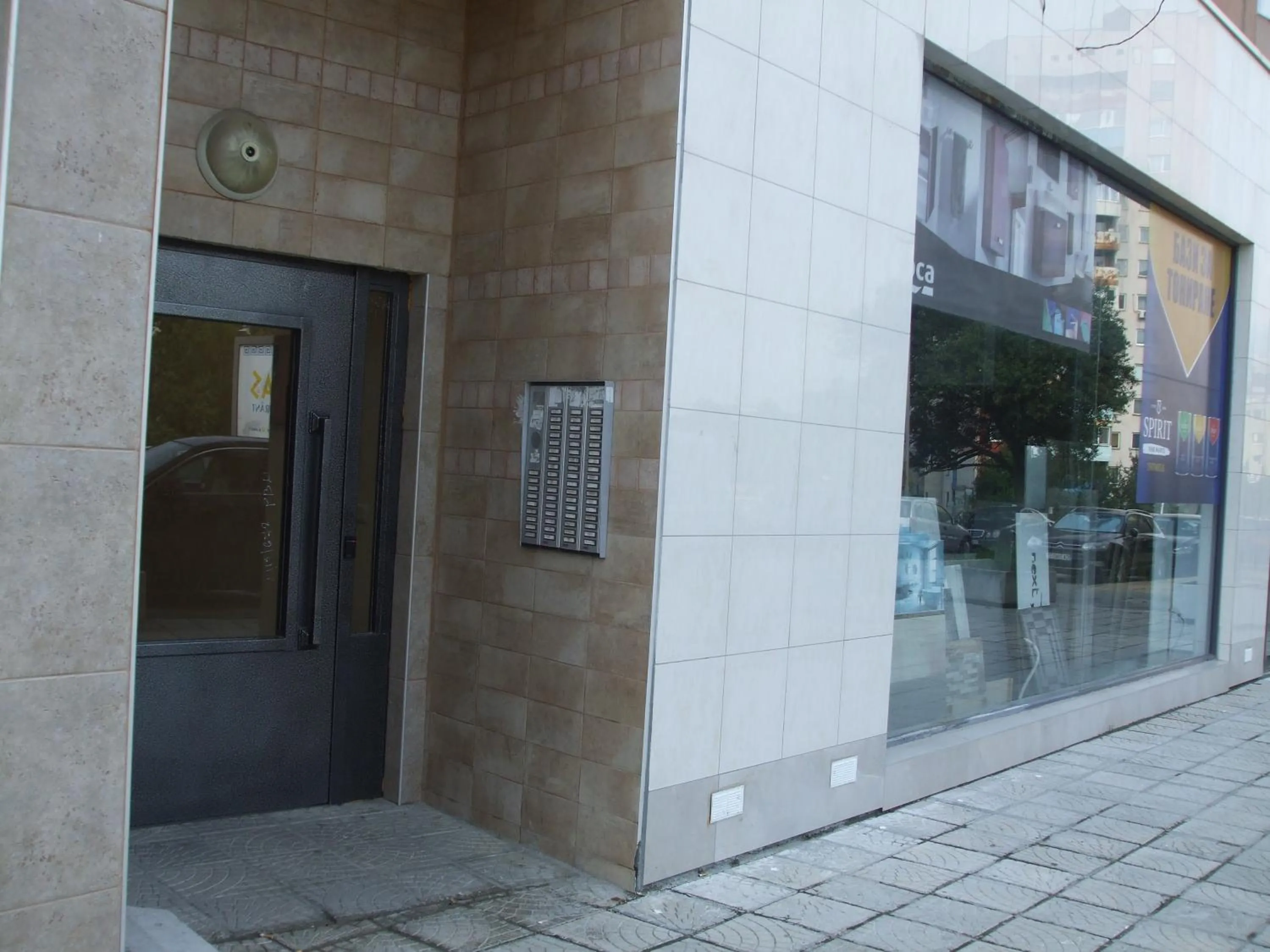 One-Bedroom Apartment with Balcony - single occupancy in Kamy-Sophia Apartment