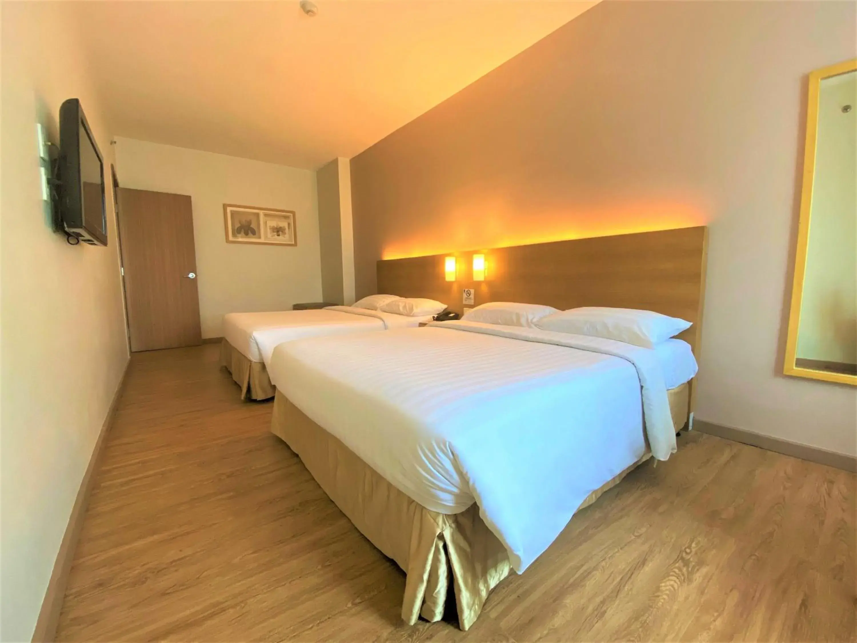 Bed in One Pacific Place Serviced Residences Bed in One Pacific Place Serviced Residences