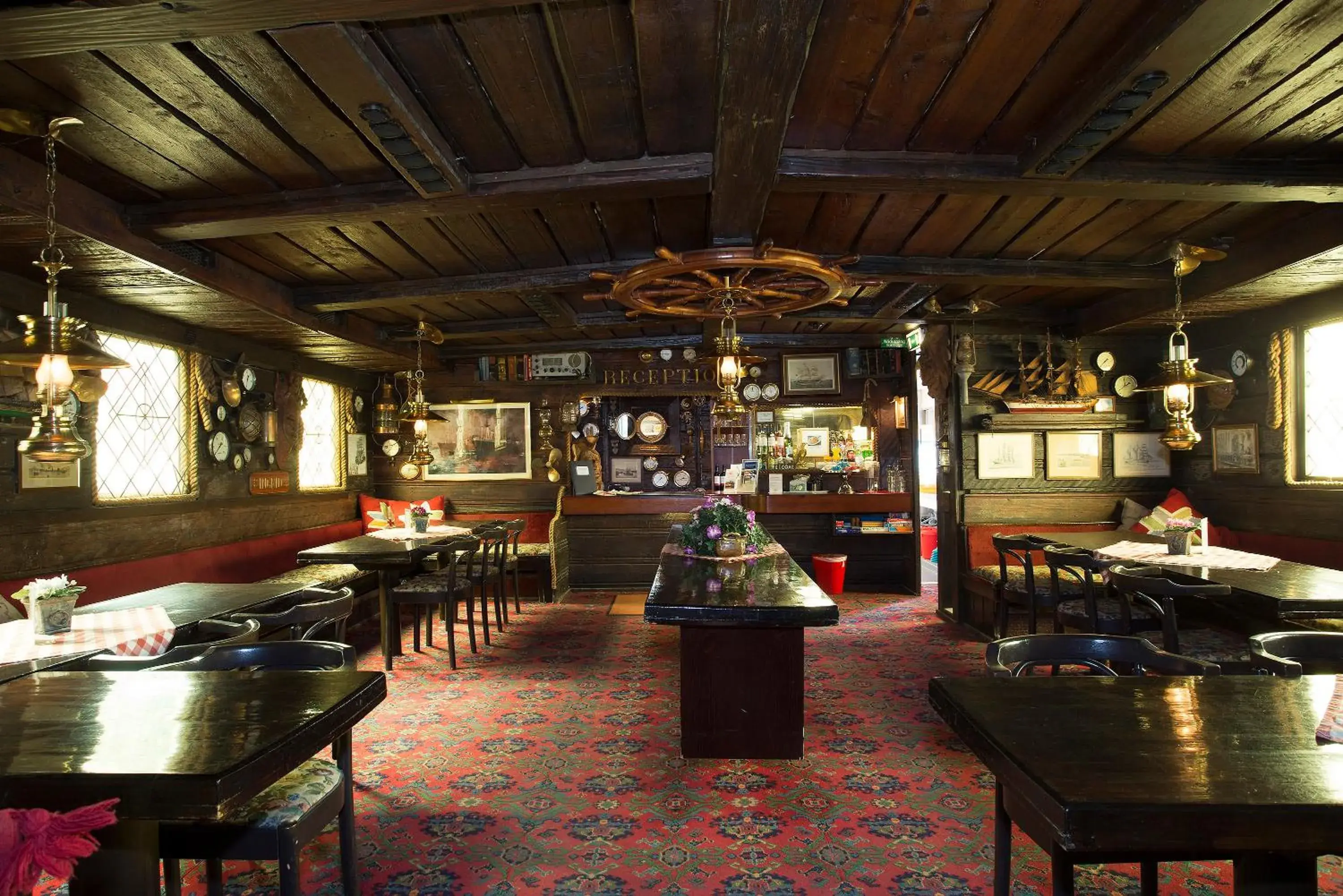 Restaurant/places to eat in Den Röda Båten Restaurant/places to eat in Den Röda Båten