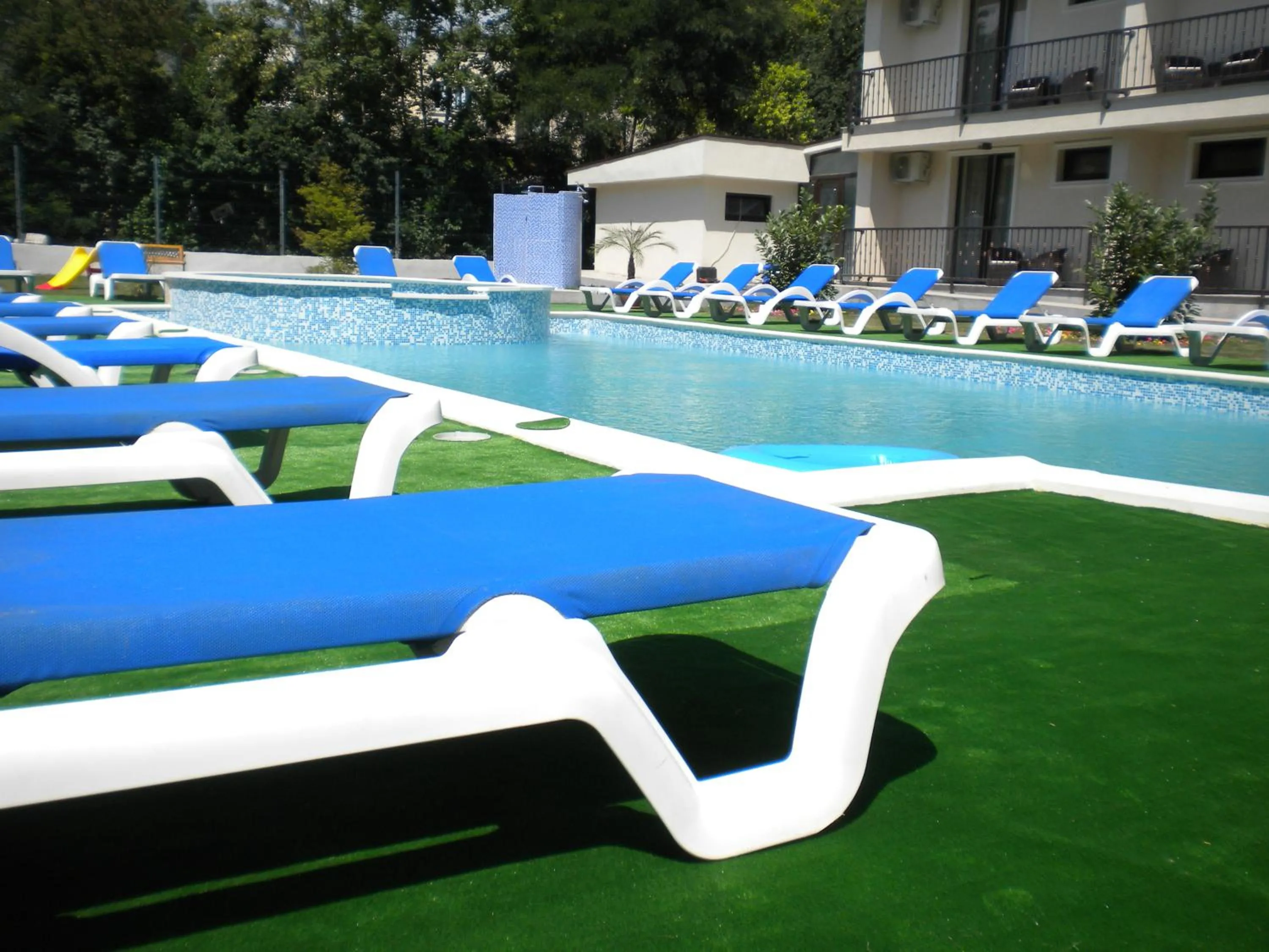 Swimming pool in Hotel Mondial - Eforie Nord