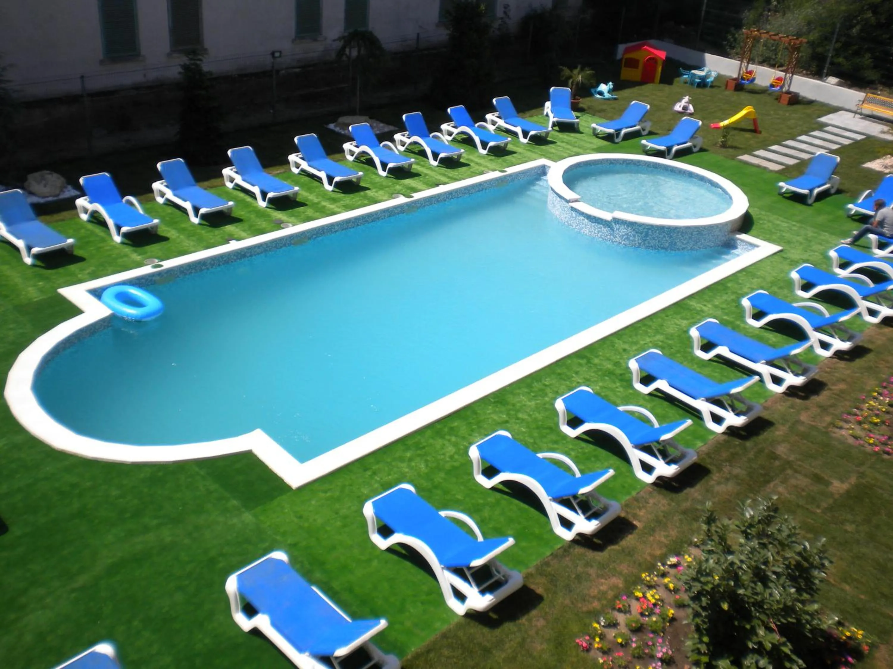 Swimming pool in Hotel Mondial - Eforie Nord