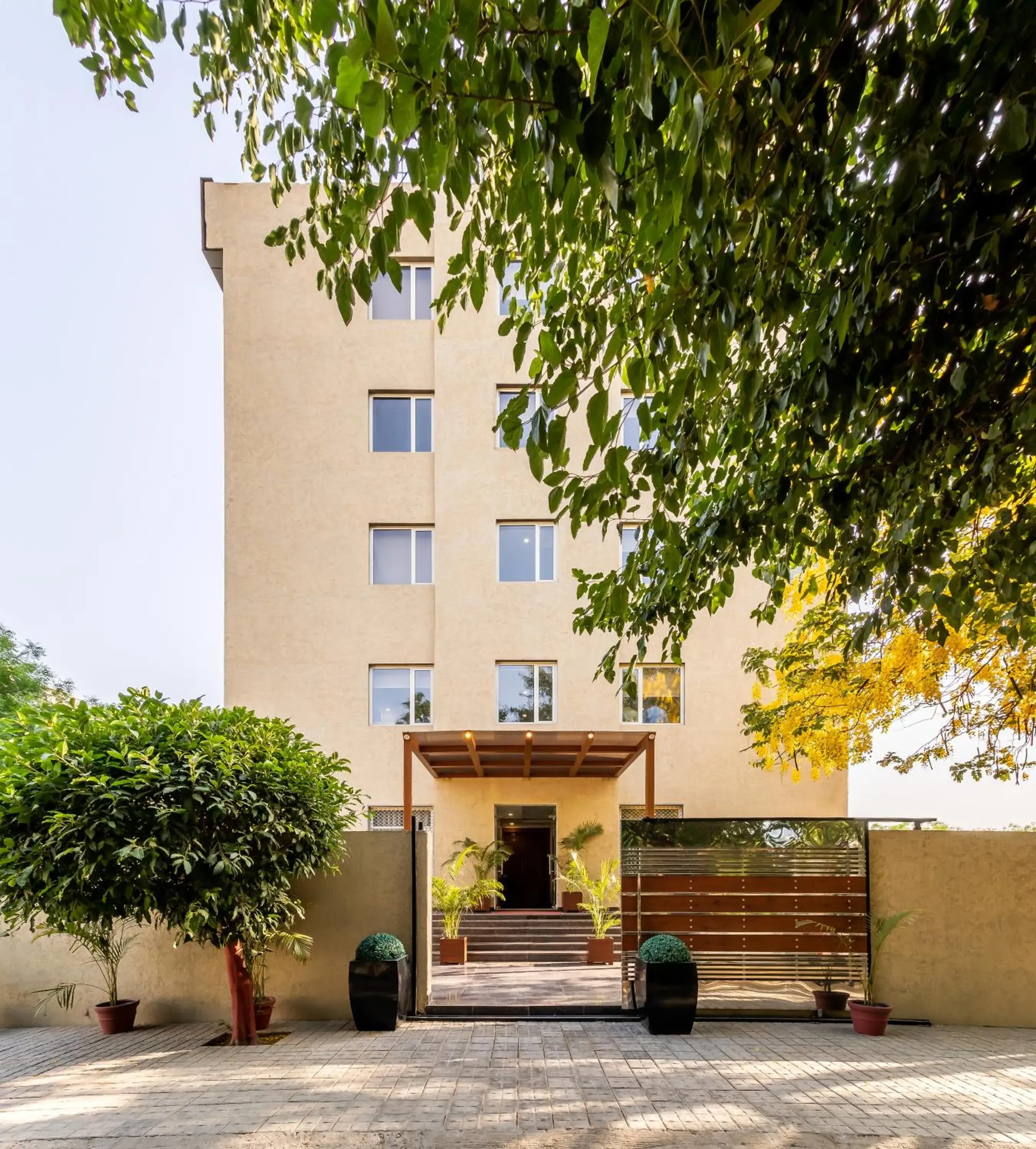 Property building in Inde Hotel Cyber City Property building in Inde Hotel Cyber City