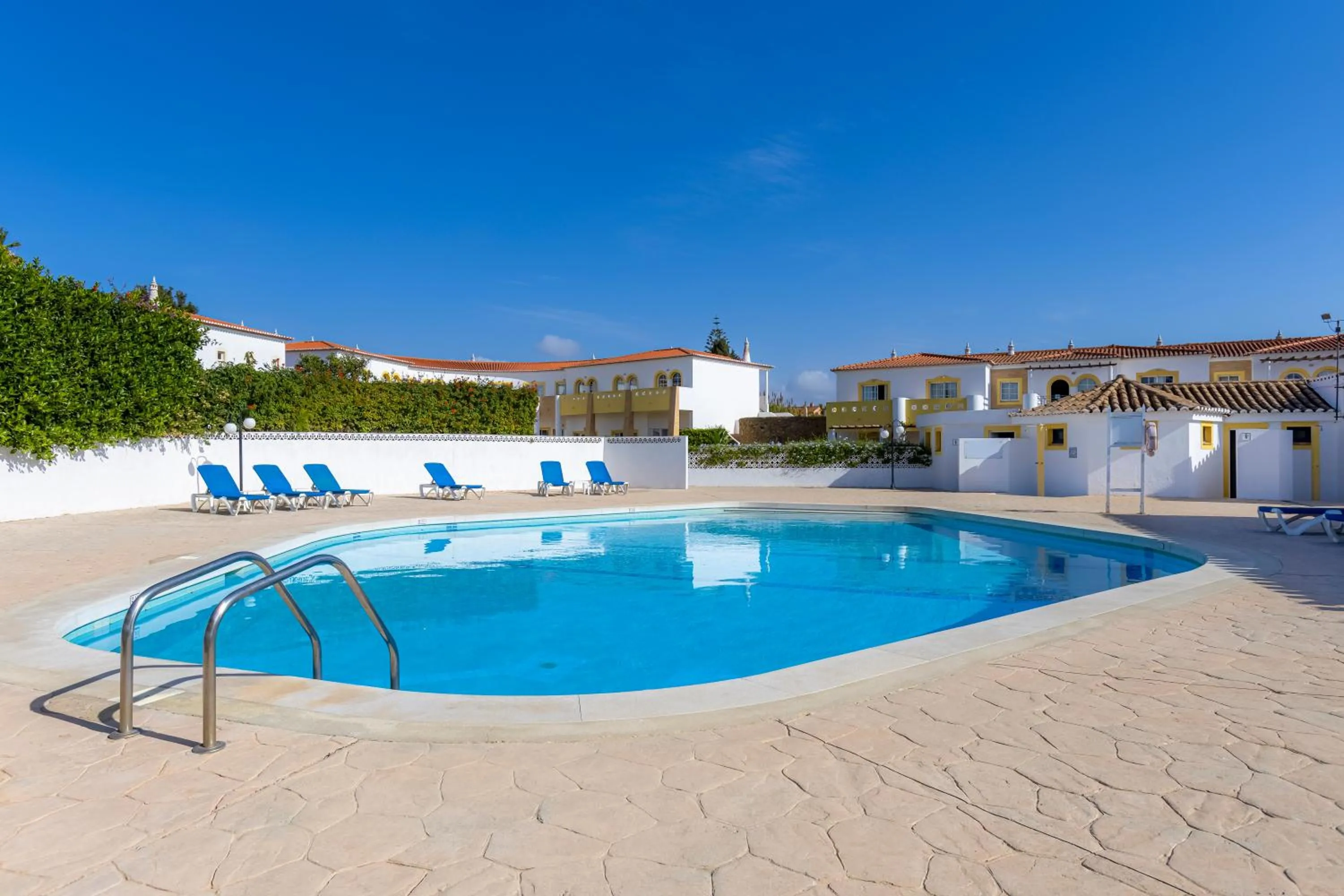 Luz Bay Hotel