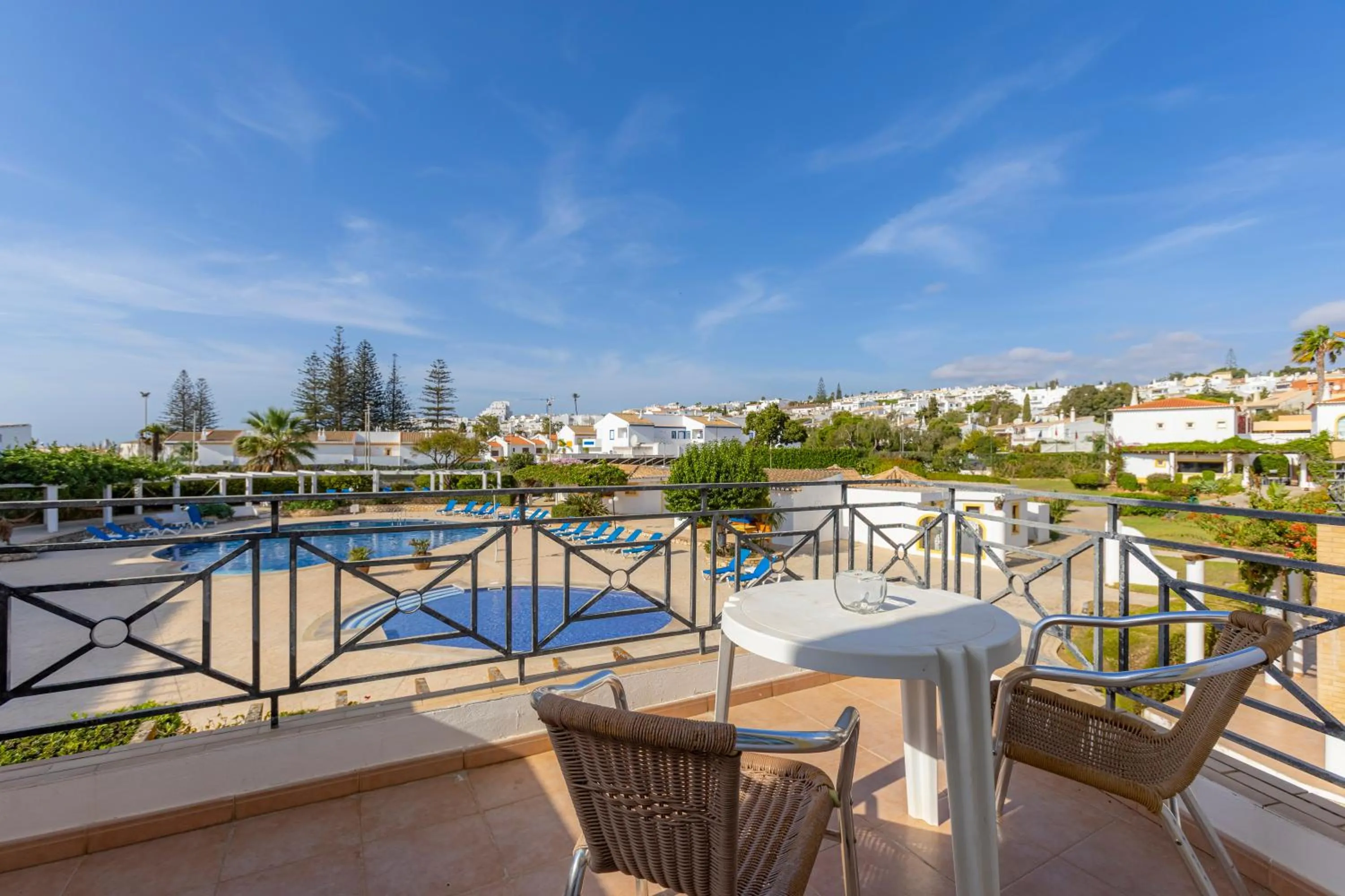 Luz Bay Hotel