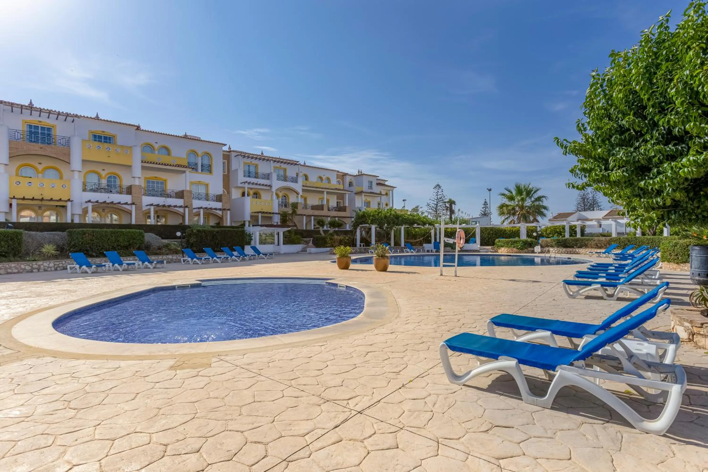Luz Bay Hotel
