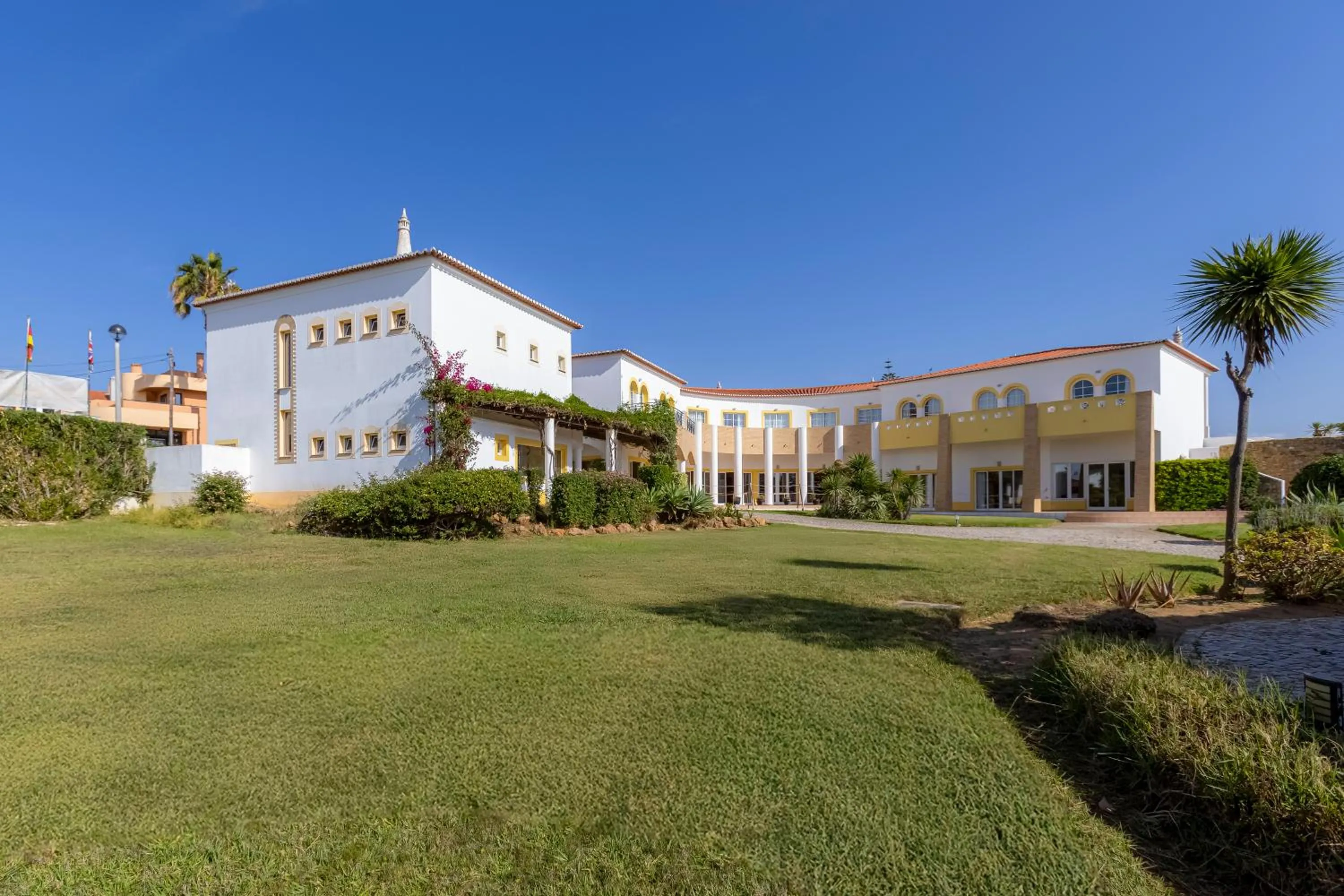 Luz Bay Hotel
