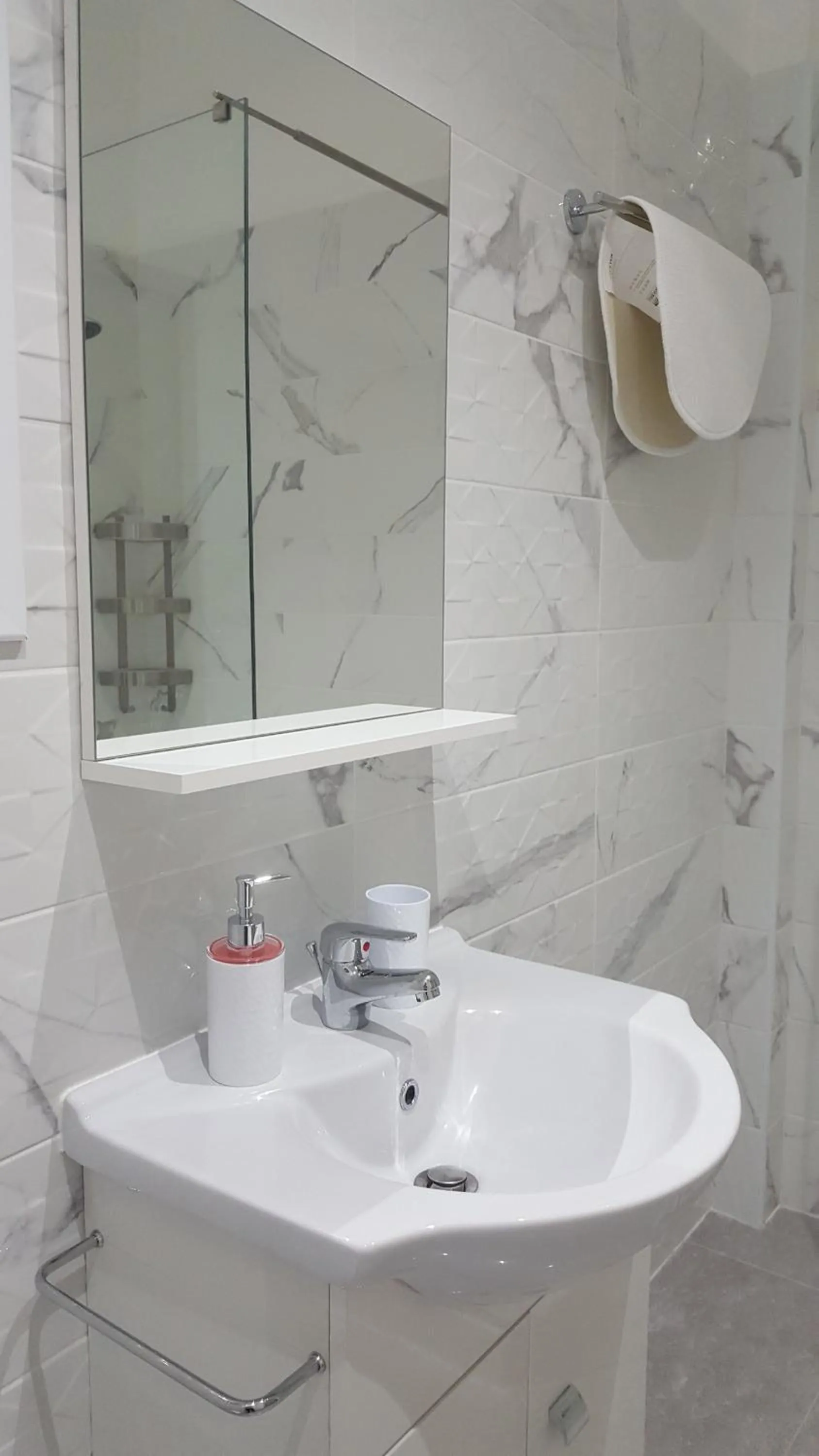 Bathroom in Florence Hotel Apartments