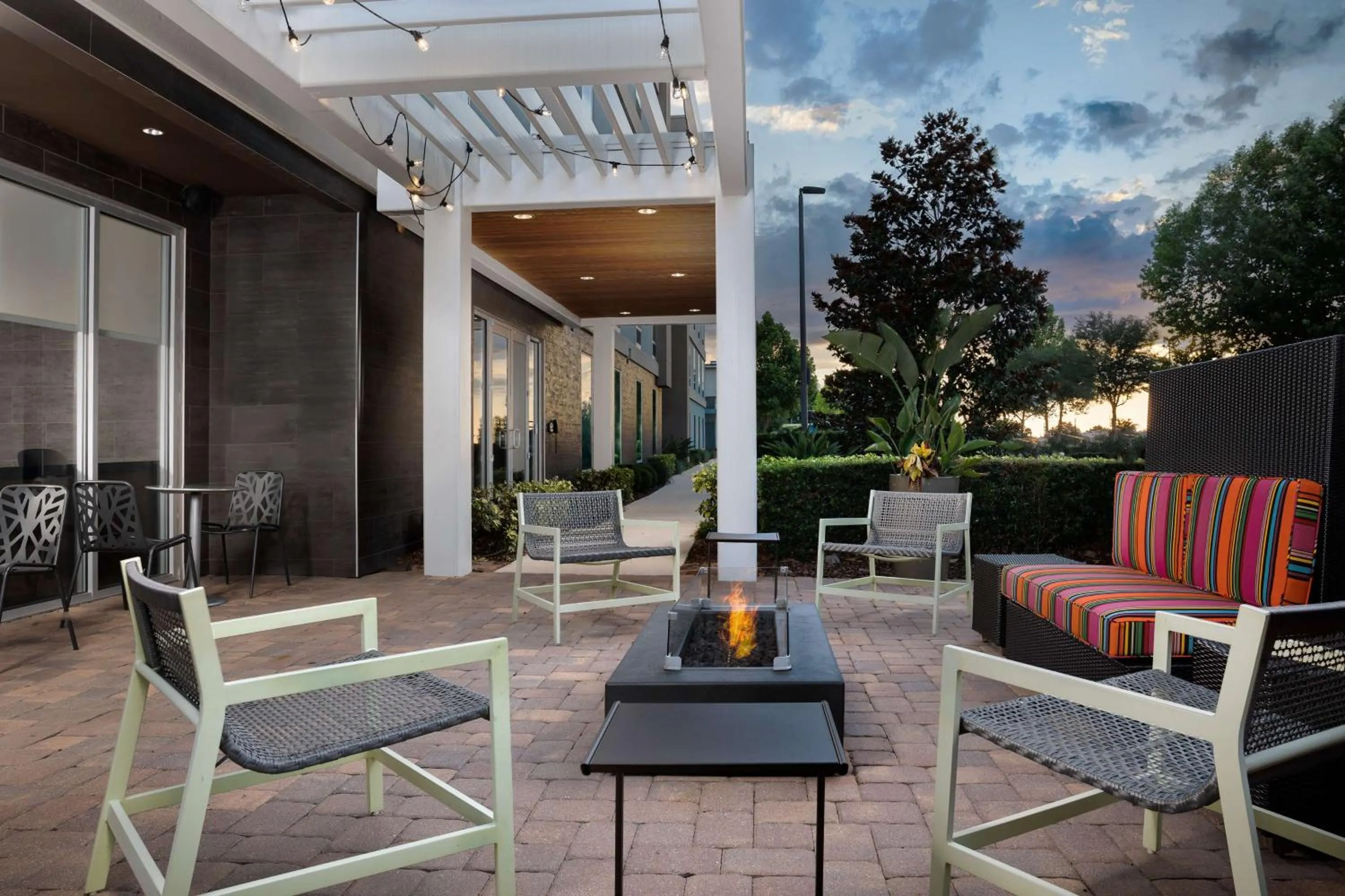 Patio in Home2 Suites By Hilton Clermont