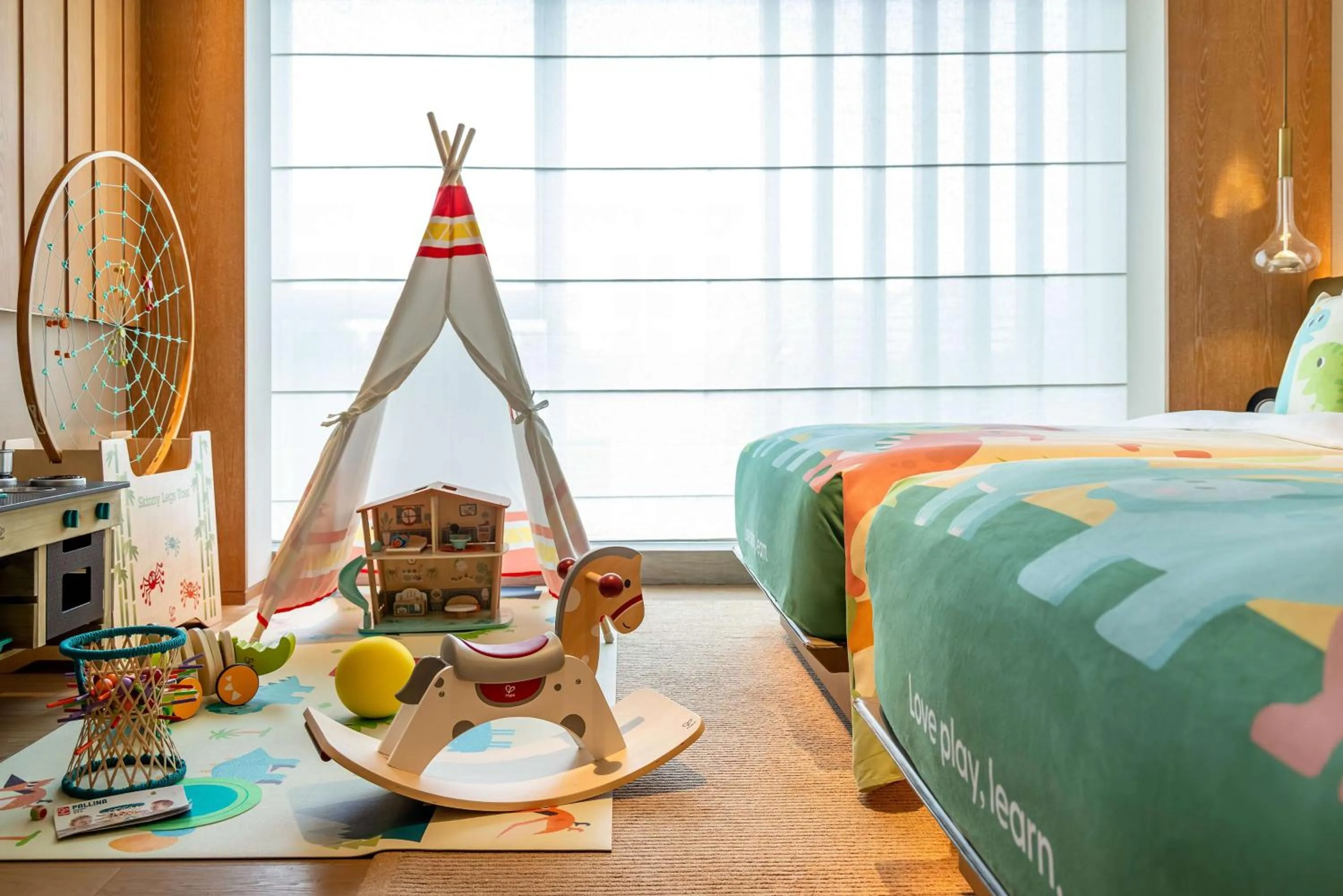 Bed in Joyze Hotel Xiamen, Curio Collection By Hilton