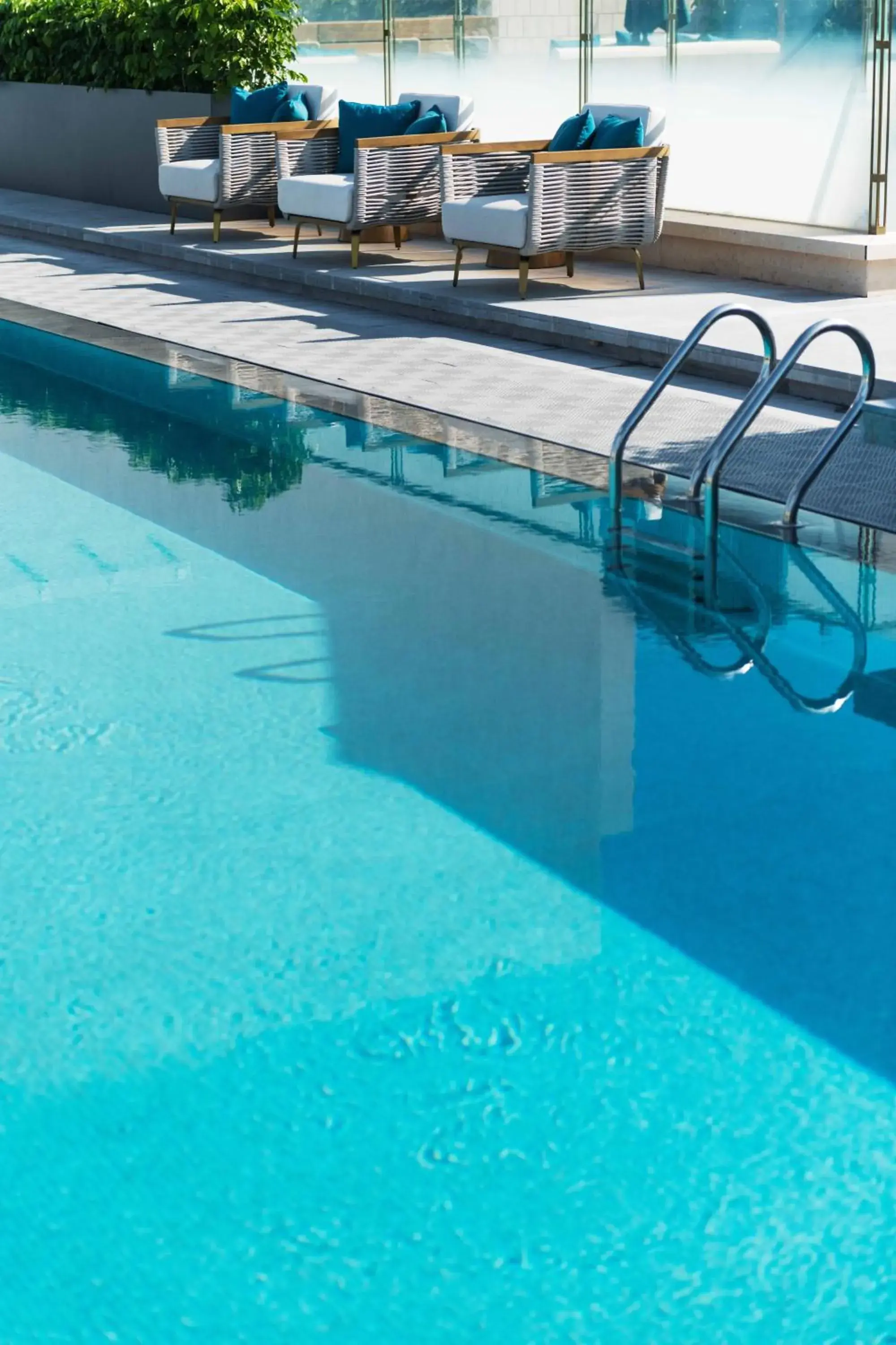 Swimming pool in Joyze Hotel Xiamen, Curio Collection By Hilton Swimming pool in Joyze Hotel Xiamen, Curio Collection By Hilton