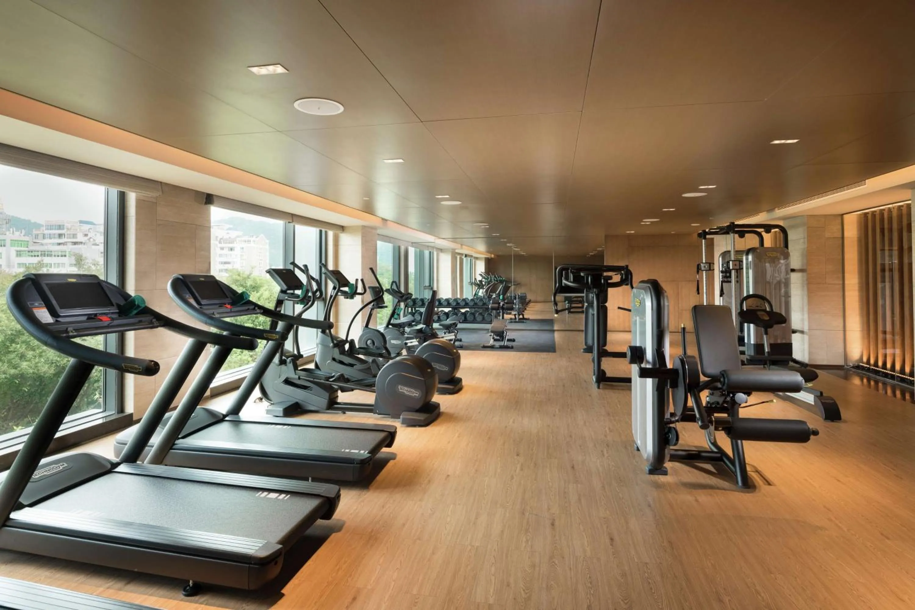 Fitness centre/facilities in Joyze Hotel Xiamen, Curio Collection By Hilton