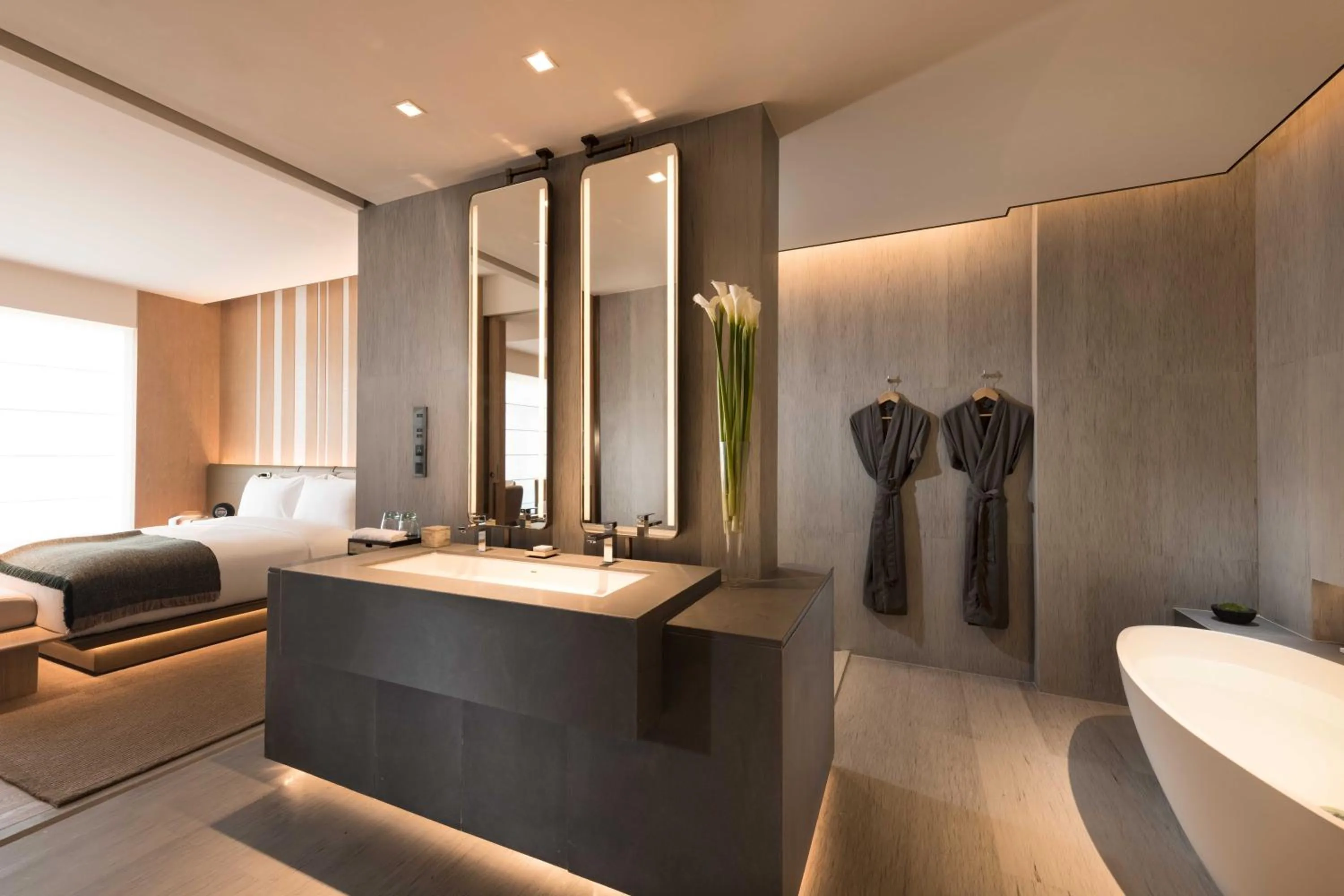 Bathroom in Joyze Hotel Xiamen, Curio Collection By Hilton