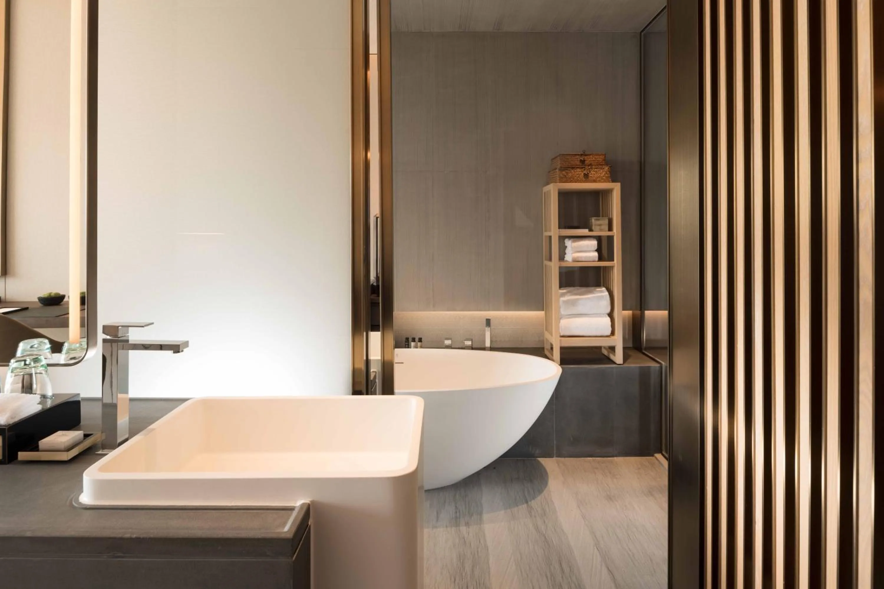 Bathroom in Joyze Hotel Xiamen, Curio Collection By Hilton