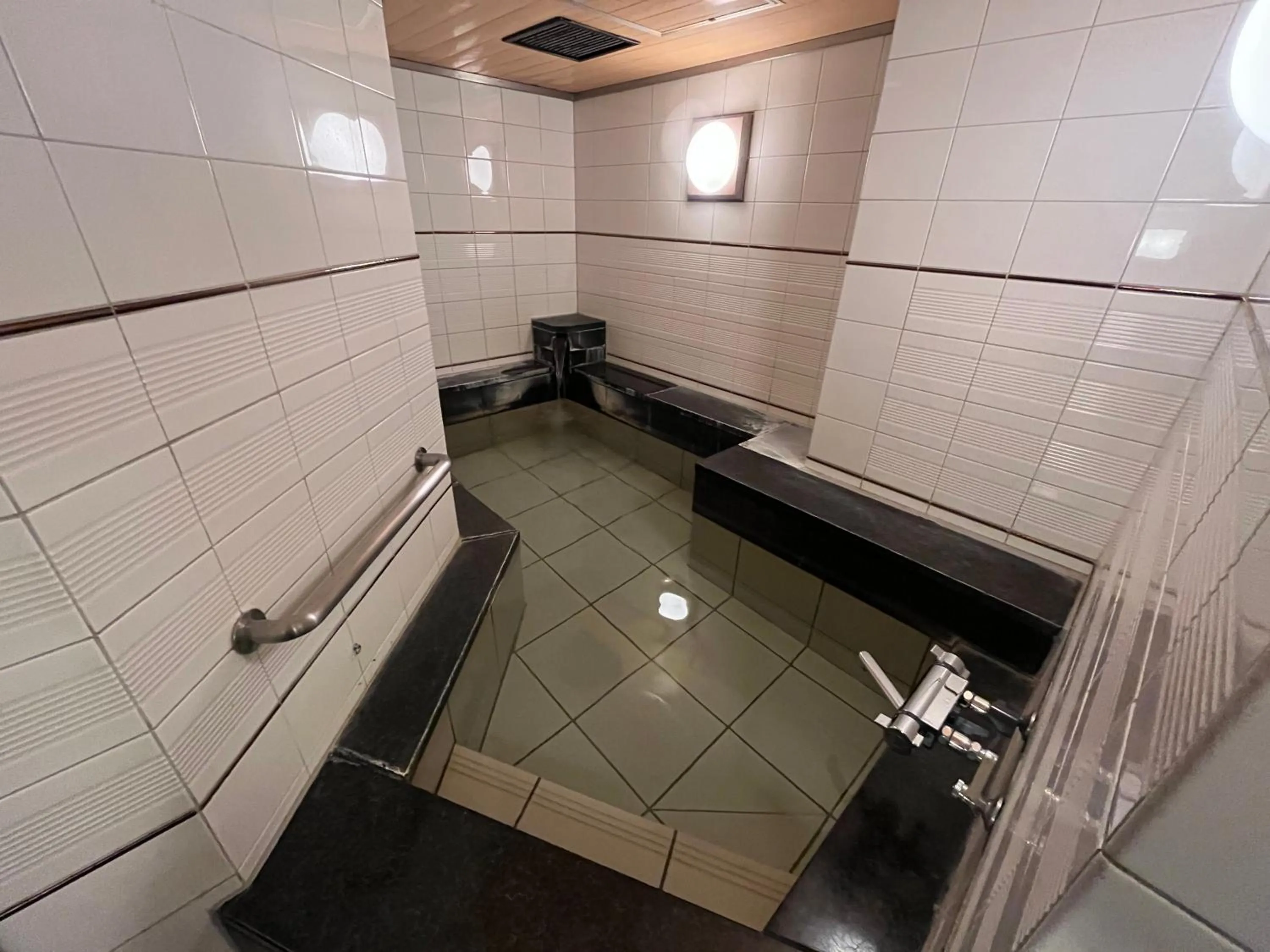Public Bath in Nakamuraya Ryokan