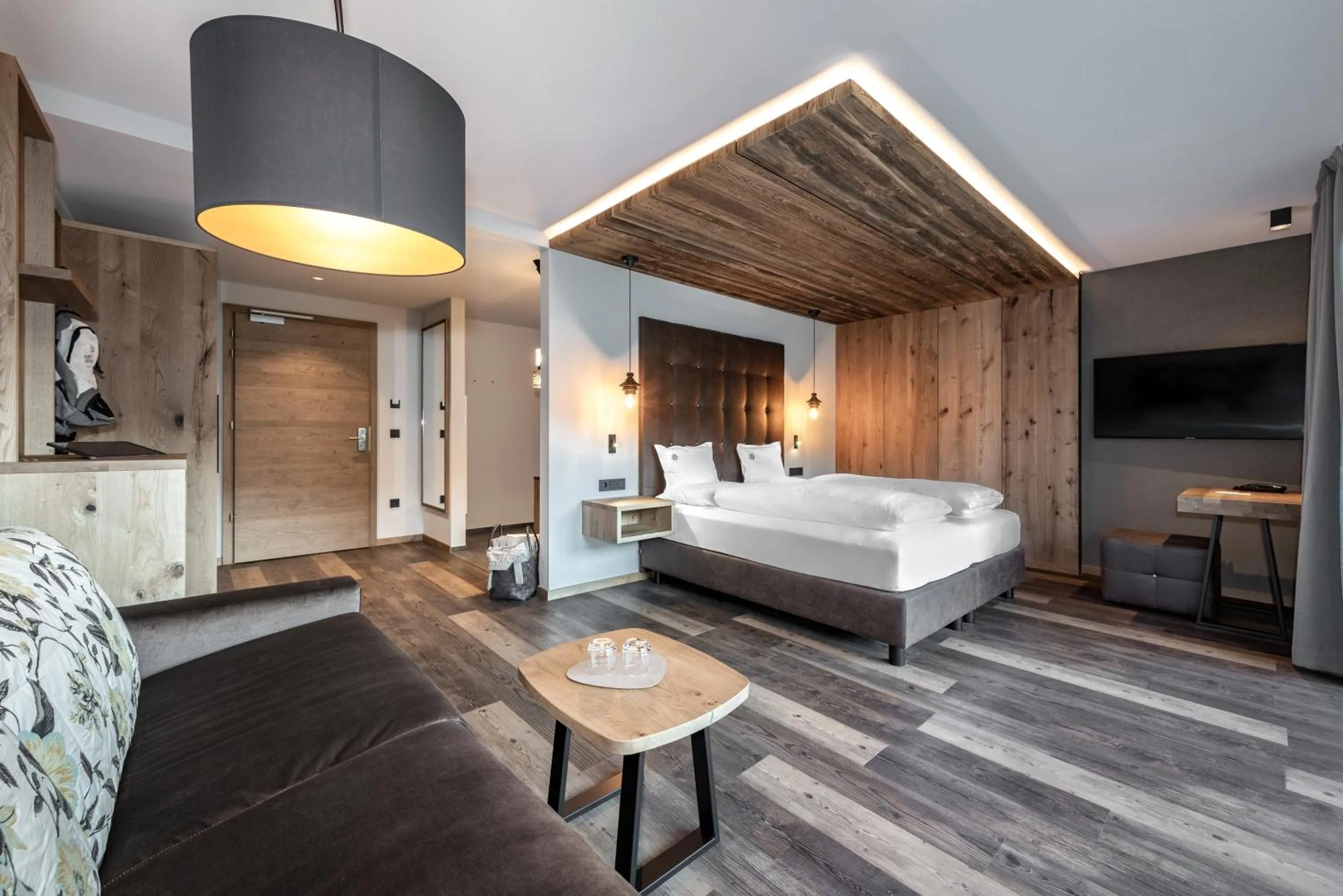 Bed in Hotel Edelweiss