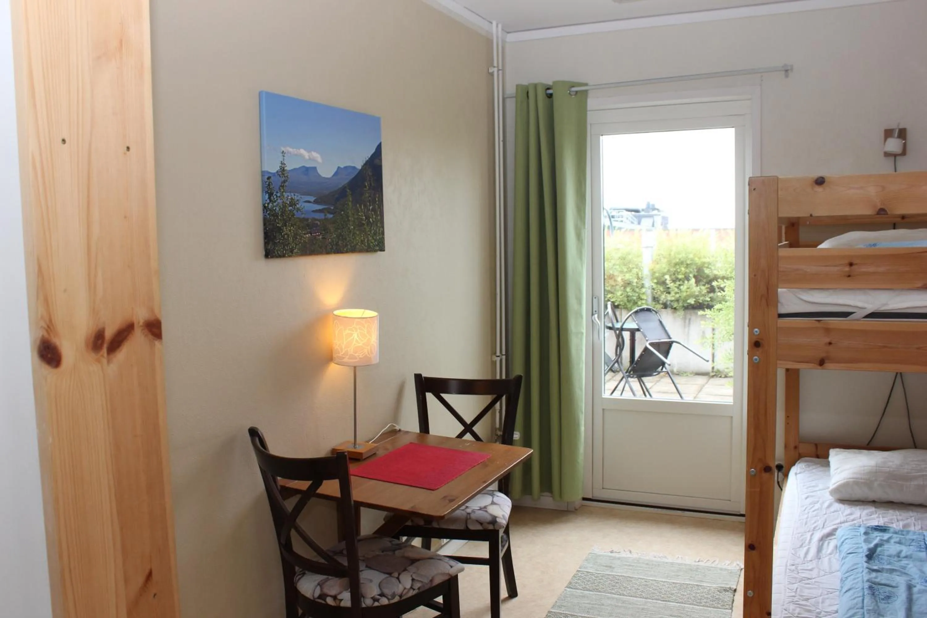 Twin Room with Shared Bathroom - single occupancy in STF Östersund Ledkrysset