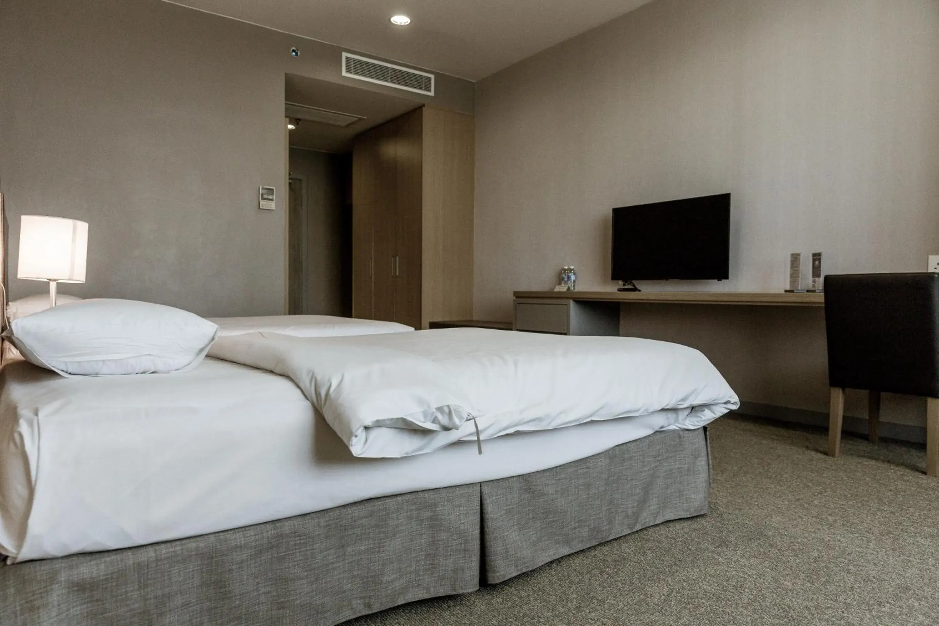 Deluxe Twin Room in Hotel N°5 Deluxe Twin Room in Hotel N°5