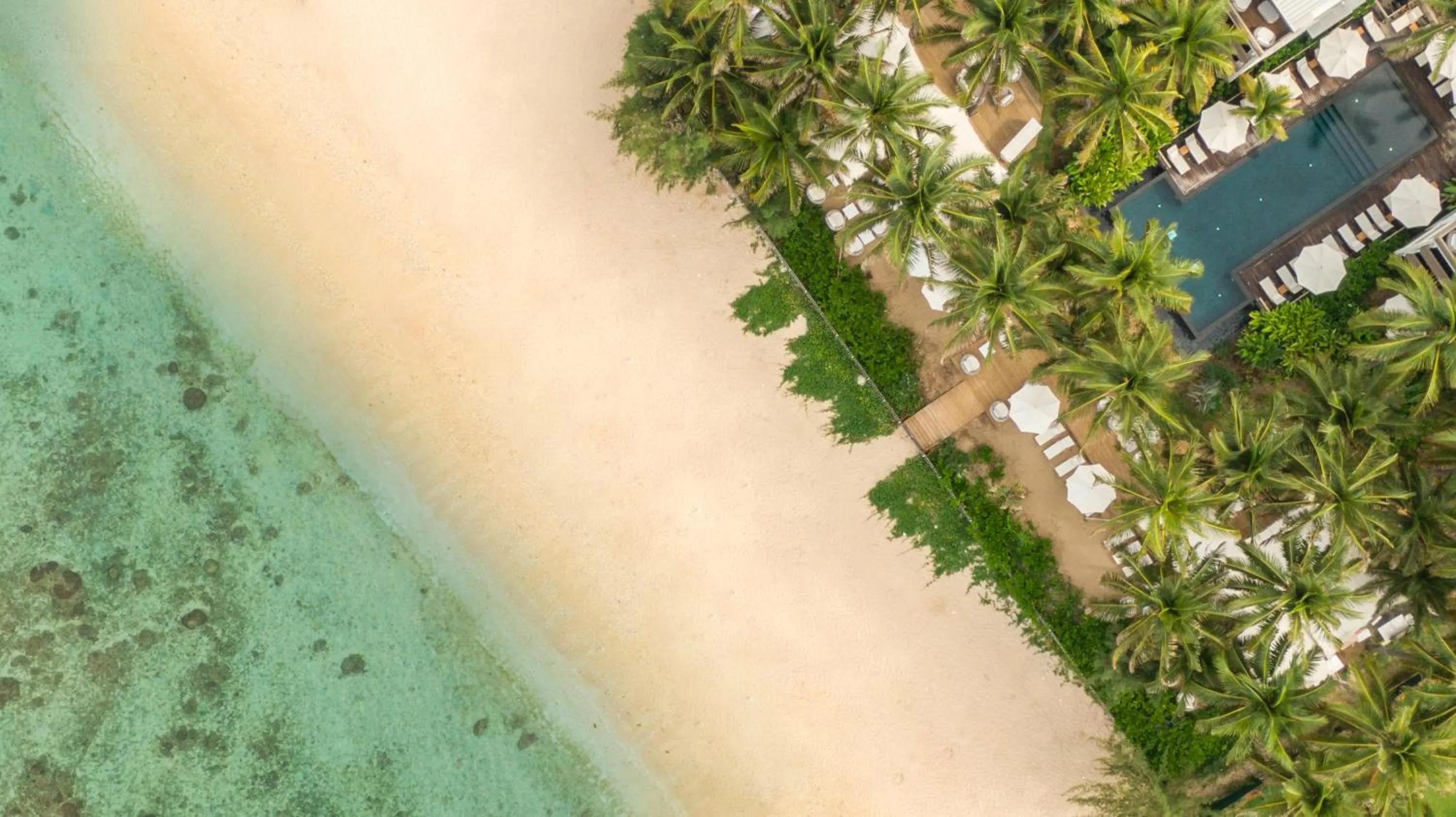 Beach in Ness by D-Ocean