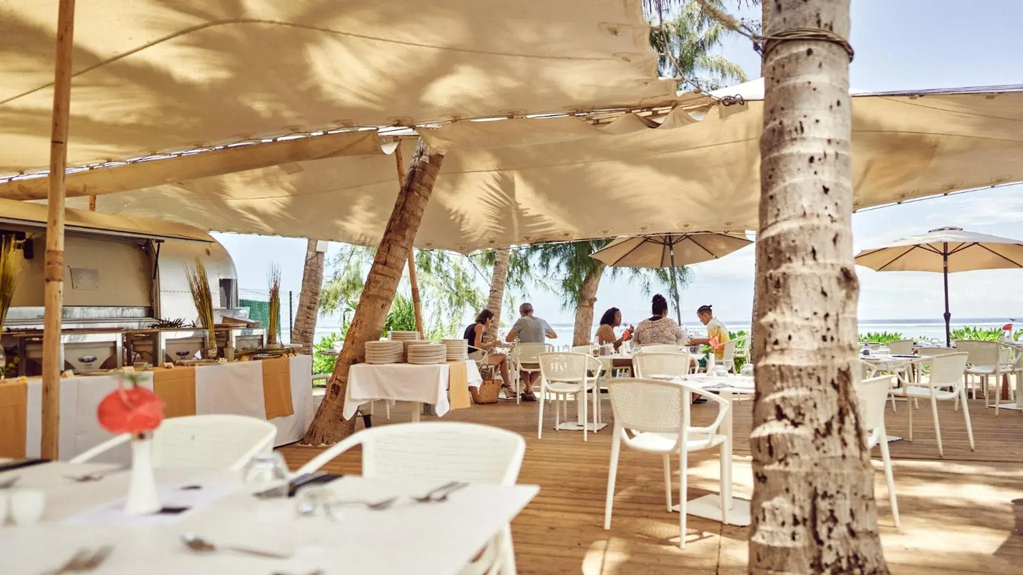 Restaurant/places to eat in Ness by D-Ocean Restaurant/places to eat in Ness by D-Ocean