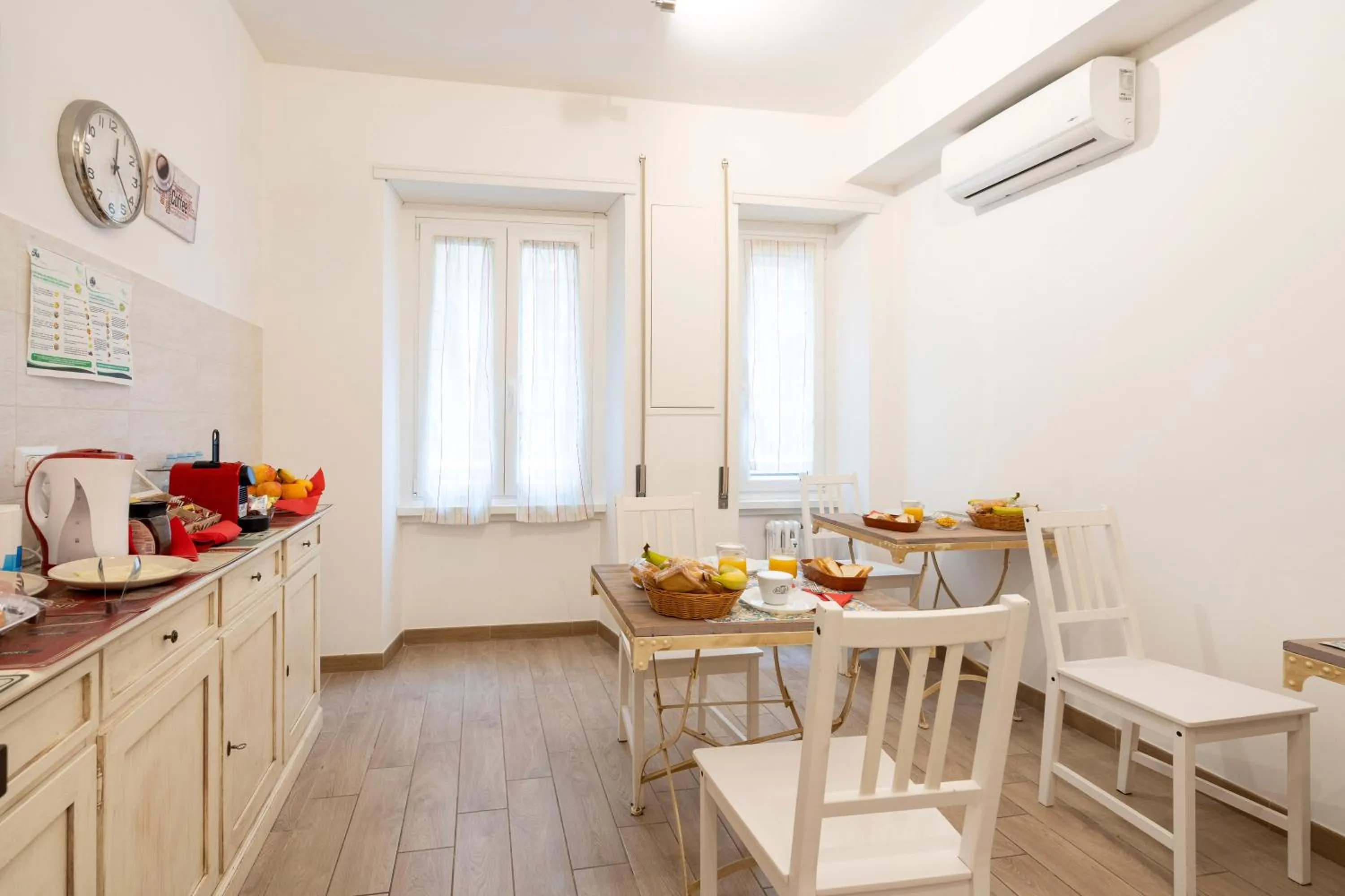 Dining area in close to San Pietro - Vatican Rome GUESTHOUSE