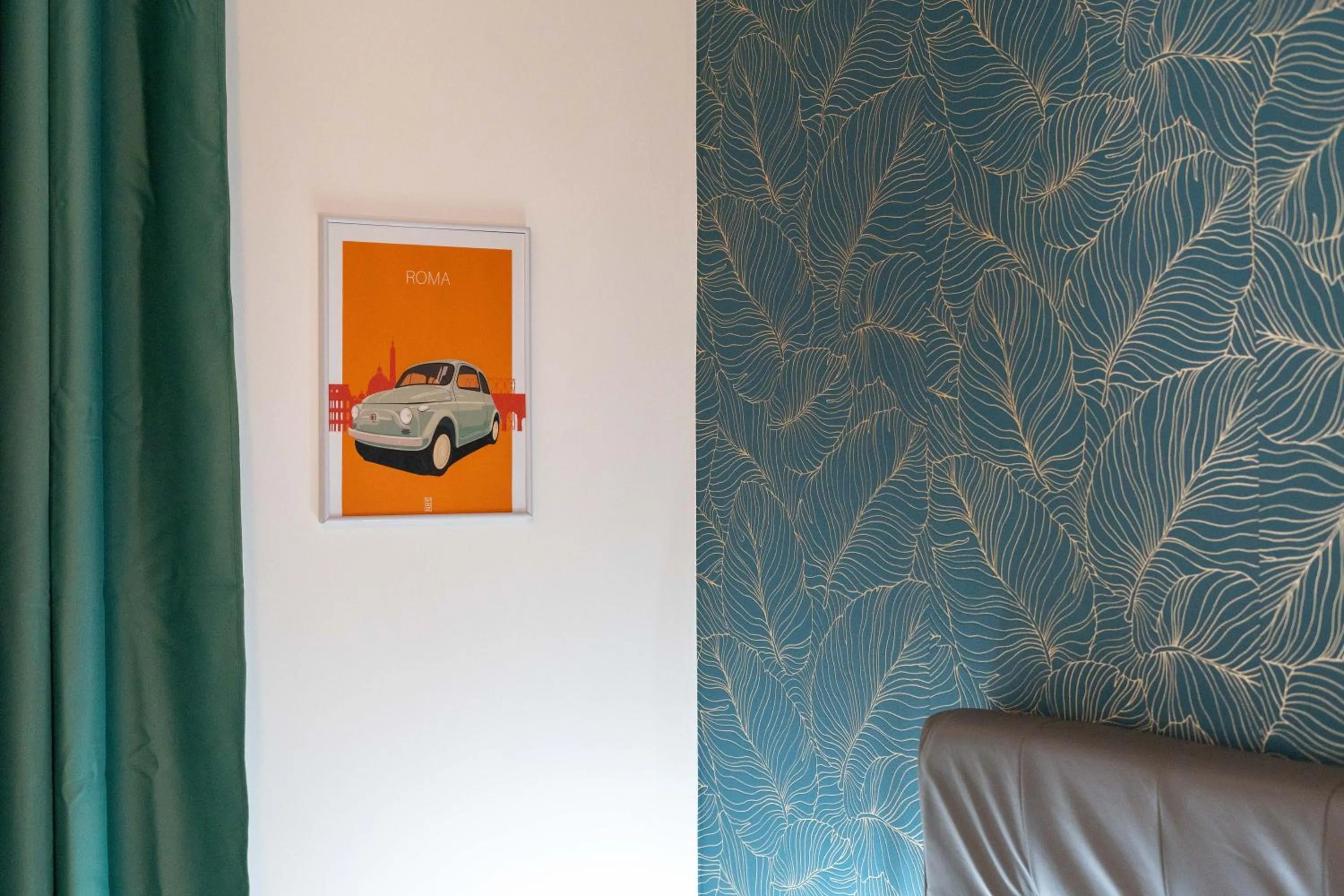 Decorative detail in close to San Pietro - Vatican Rome GUESTHOUSE