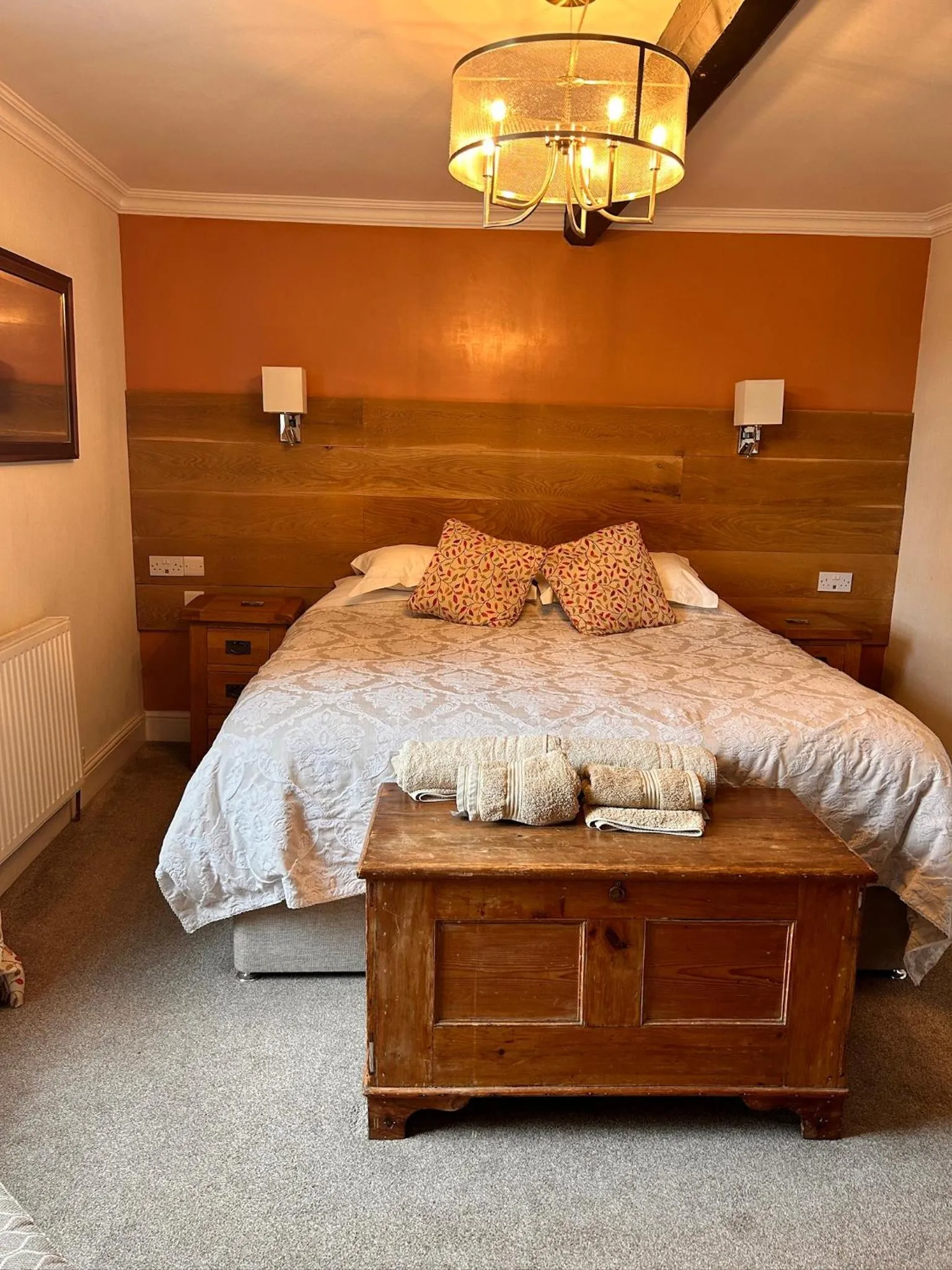 Henwick house accommodation, Continental breakfast included