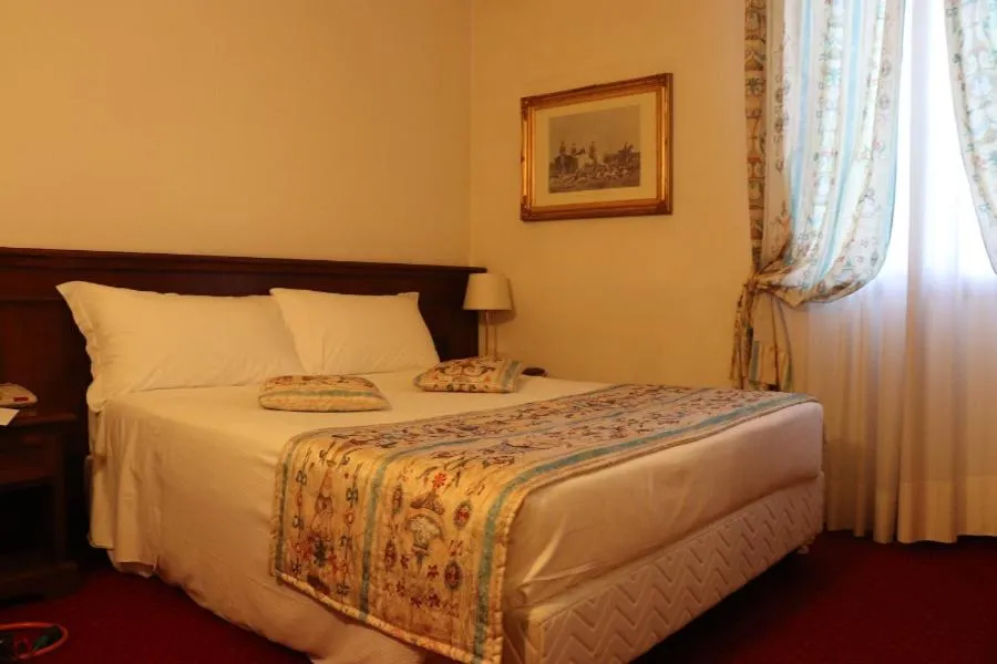 Bed in Meditur Hotel Bologna