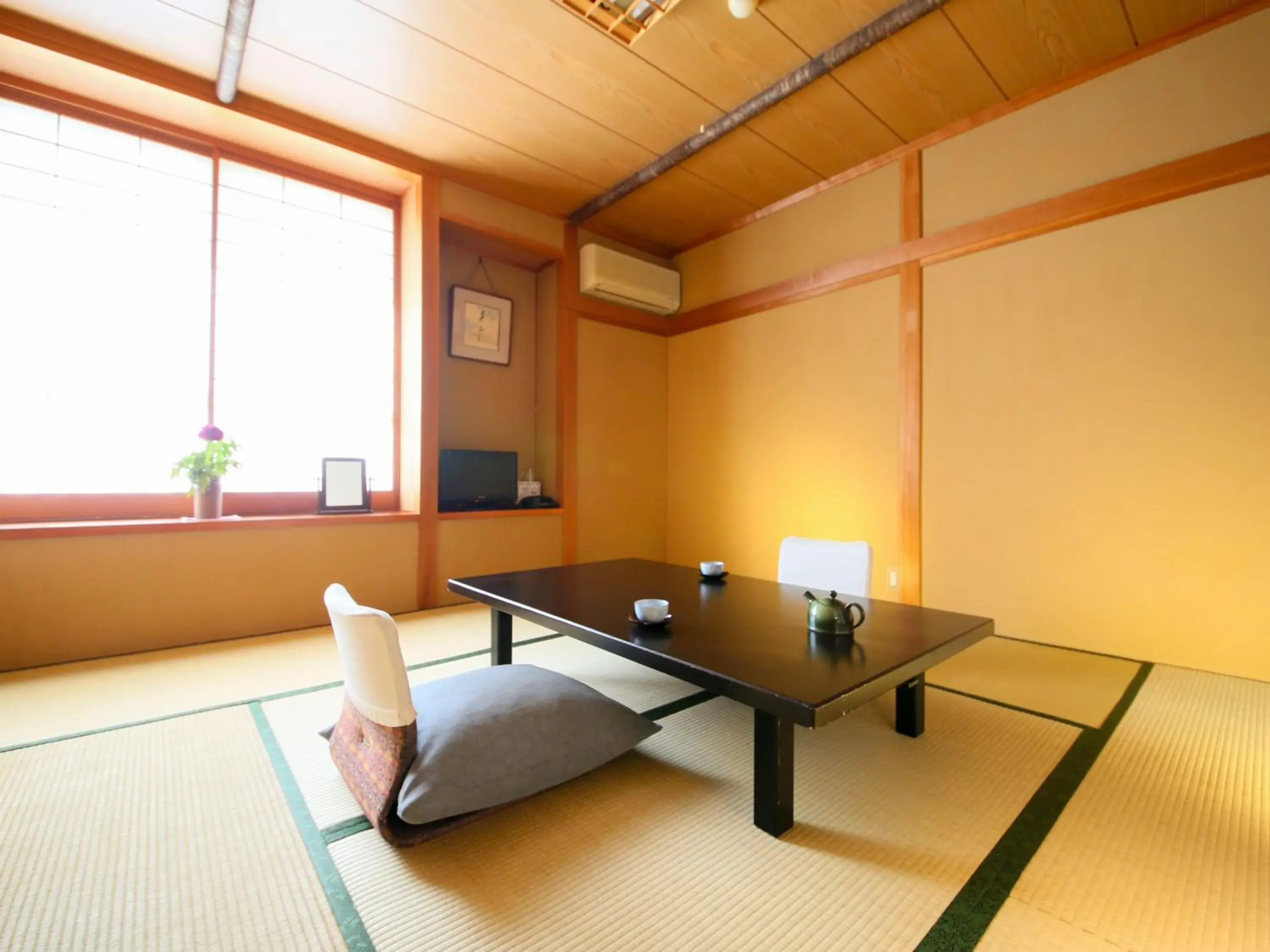 Japanese Style Quadruple Room with Shared Bathroom - single occupancy - Non-Smoking in Fukashiso Japanese Style Quadruple Room with Shared Bathroom - single occupancy - Non-Smoking in Fukashiso