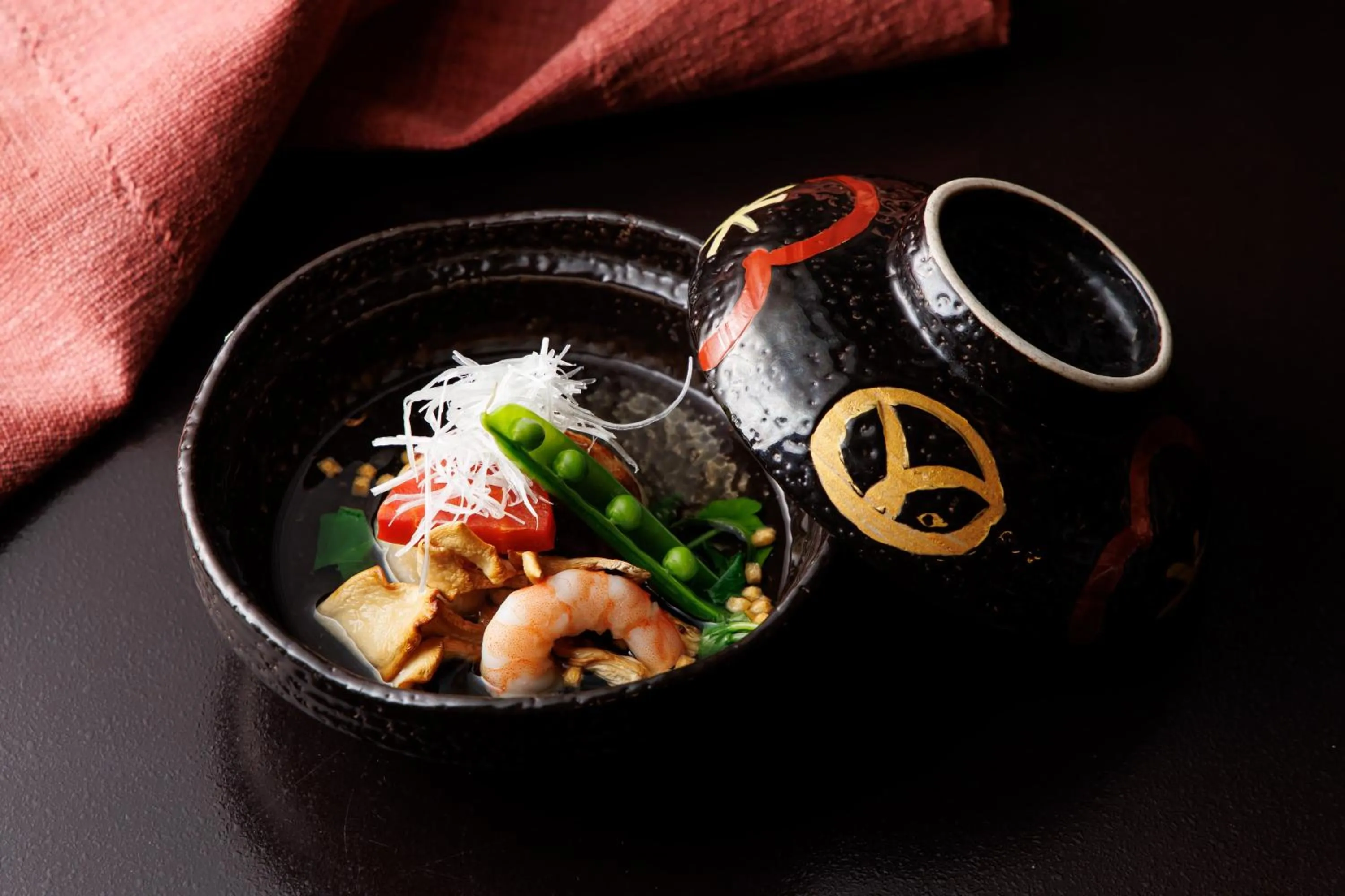 Food and drinks in Fukashiso