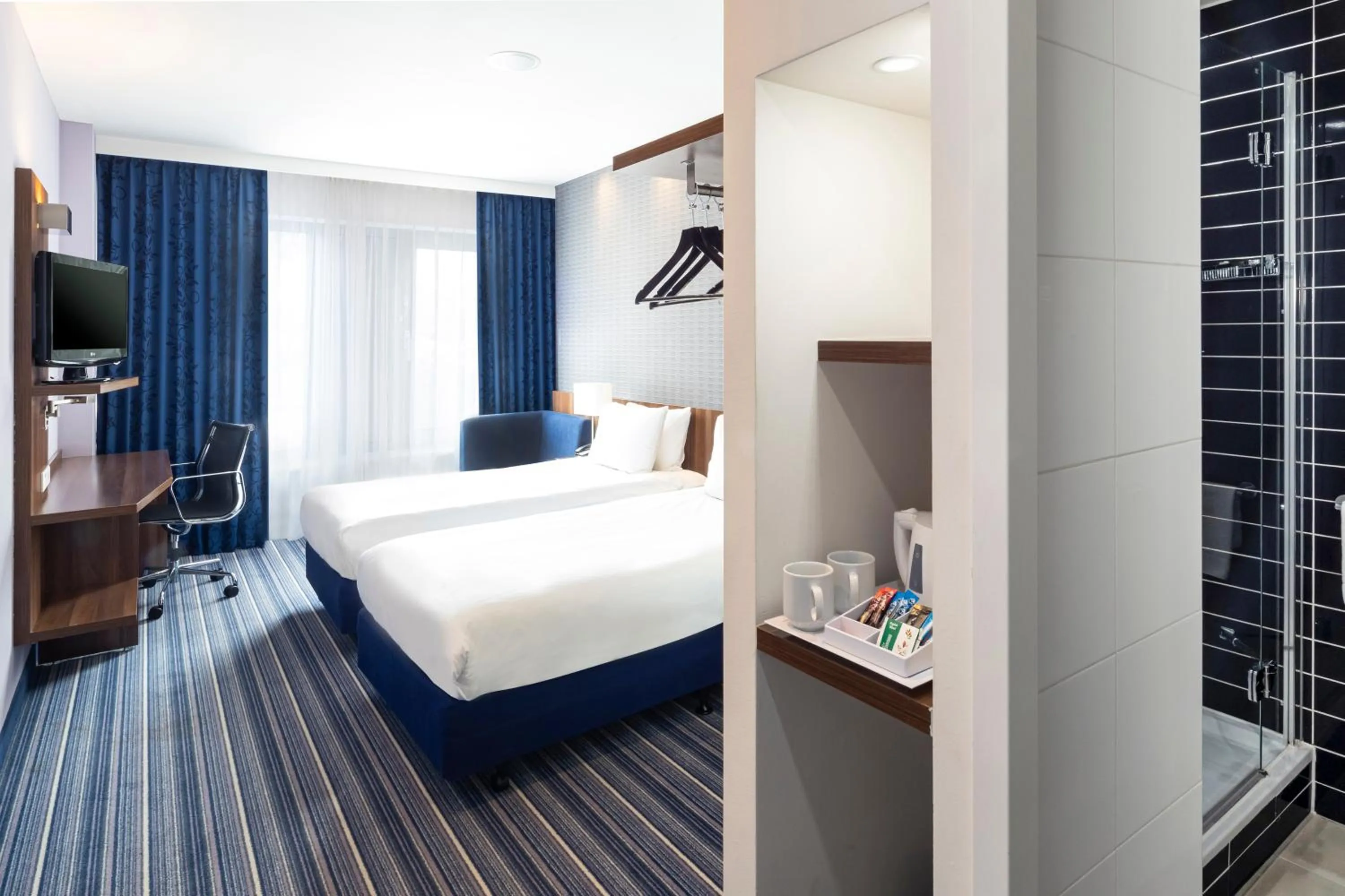 Bed in Holiday Inn Express Amsterdam - South by IHG