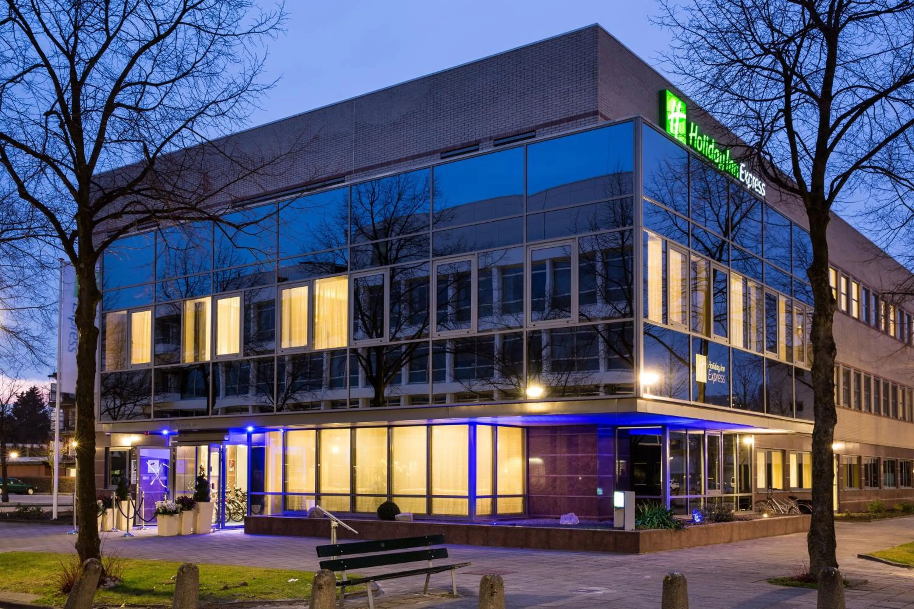 Property building in Holiday Inn Express Amsterdam - South by IHG