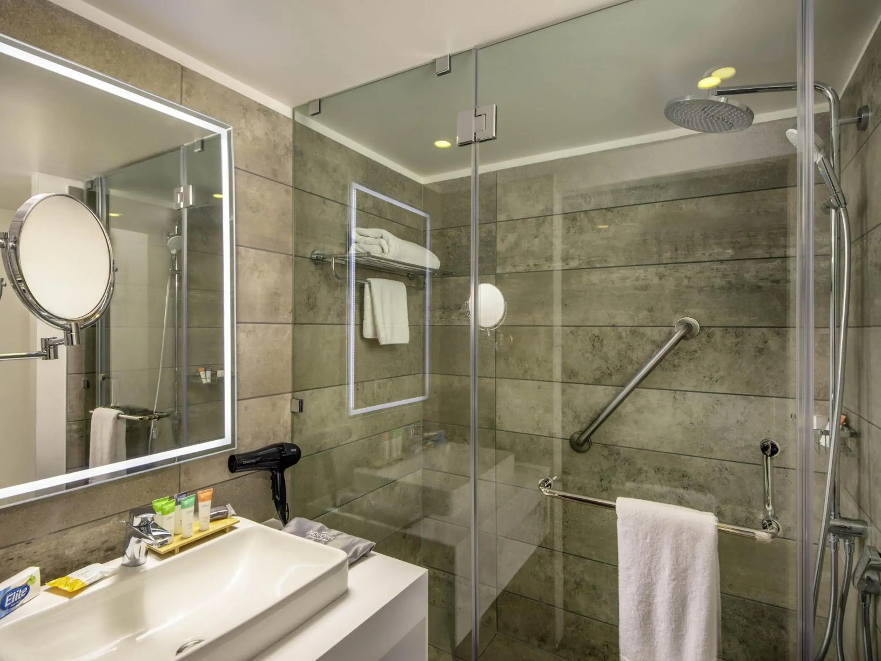 Bedroom in Novotel Santiago Providencia Bedroom in Novotel Santiago Providencia