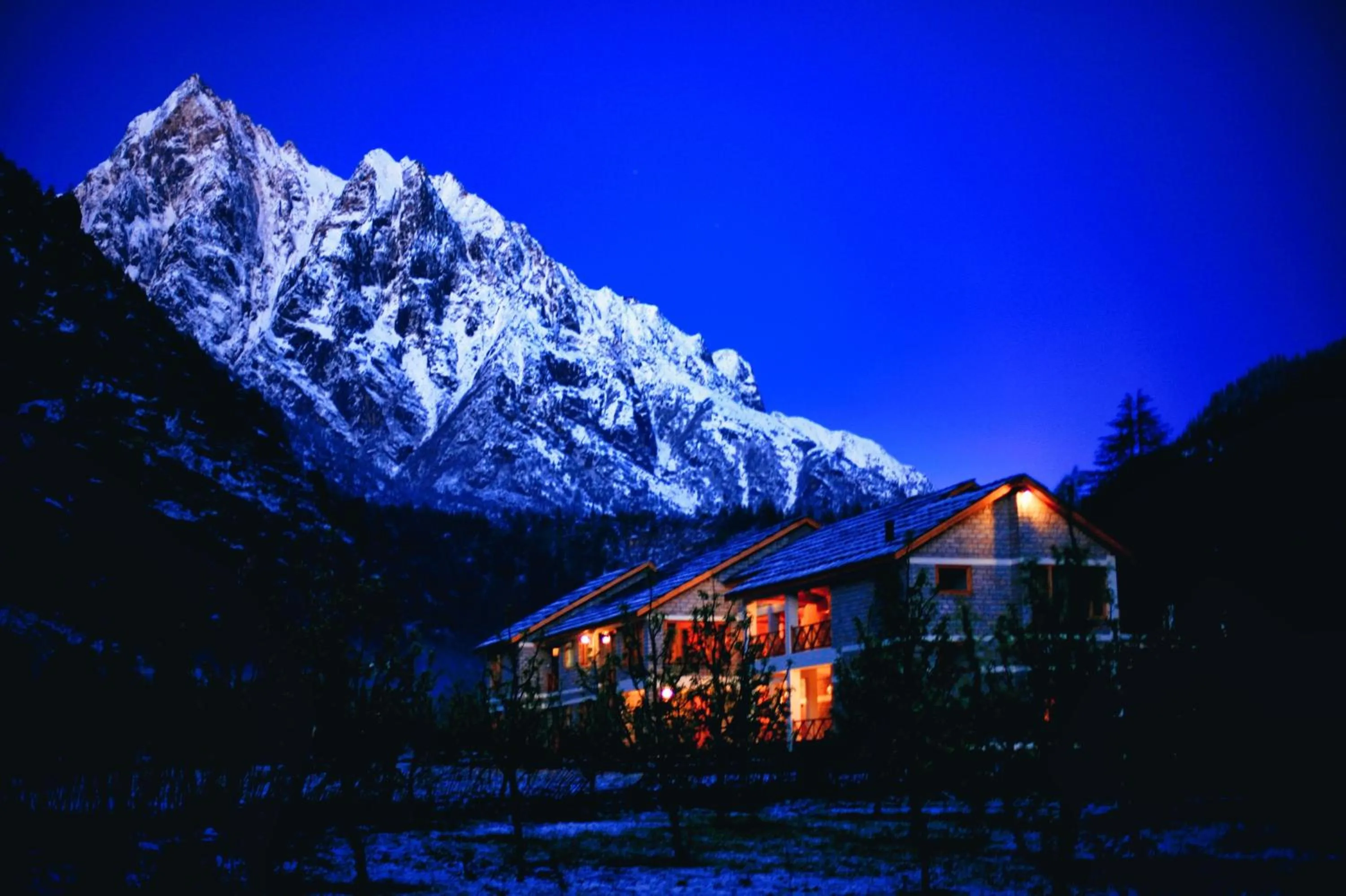 Property building in Banjara Camp and Retreat Sangla