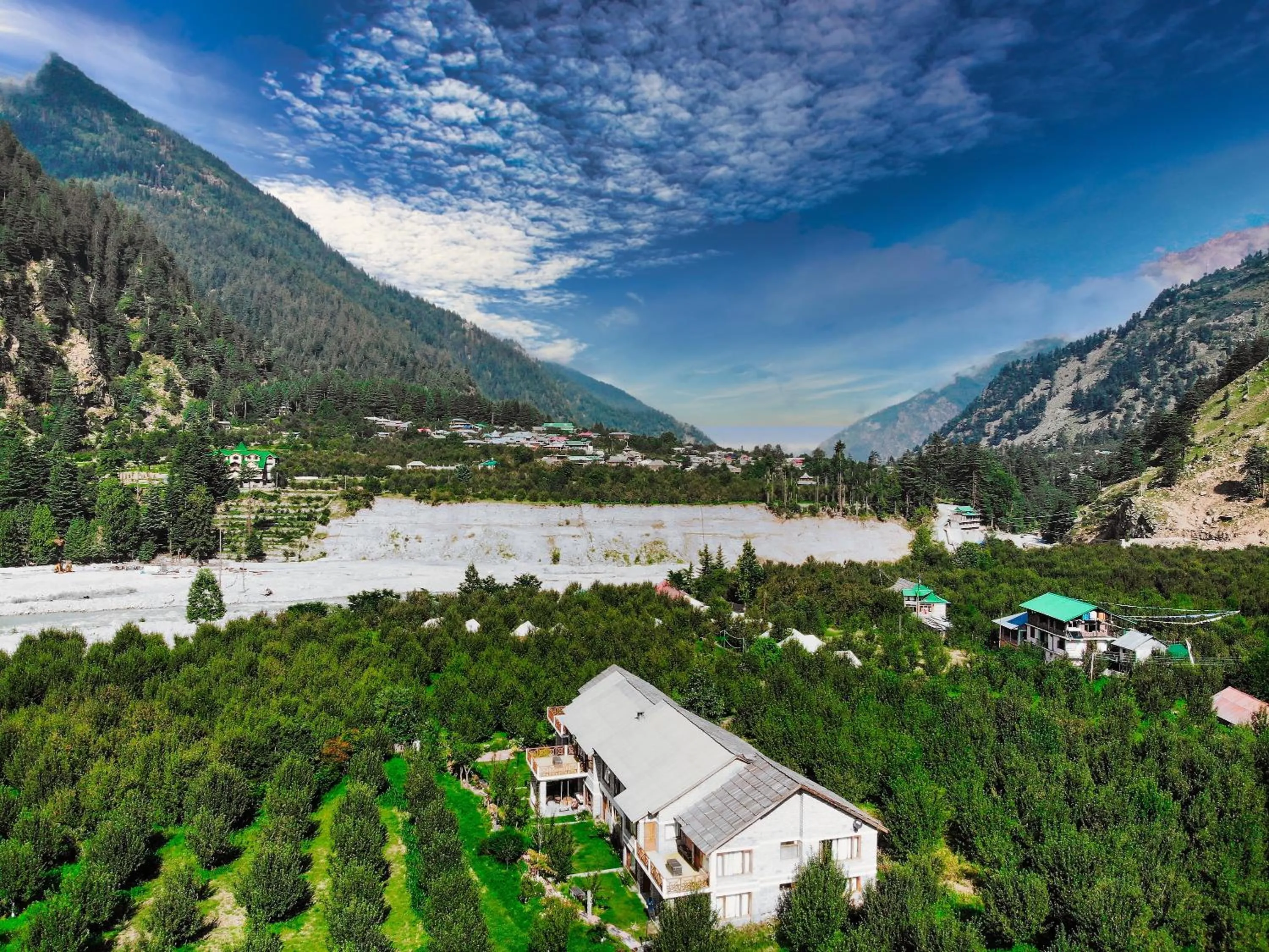 Bird's eye view in Banjara Camp and Retreat Sangla