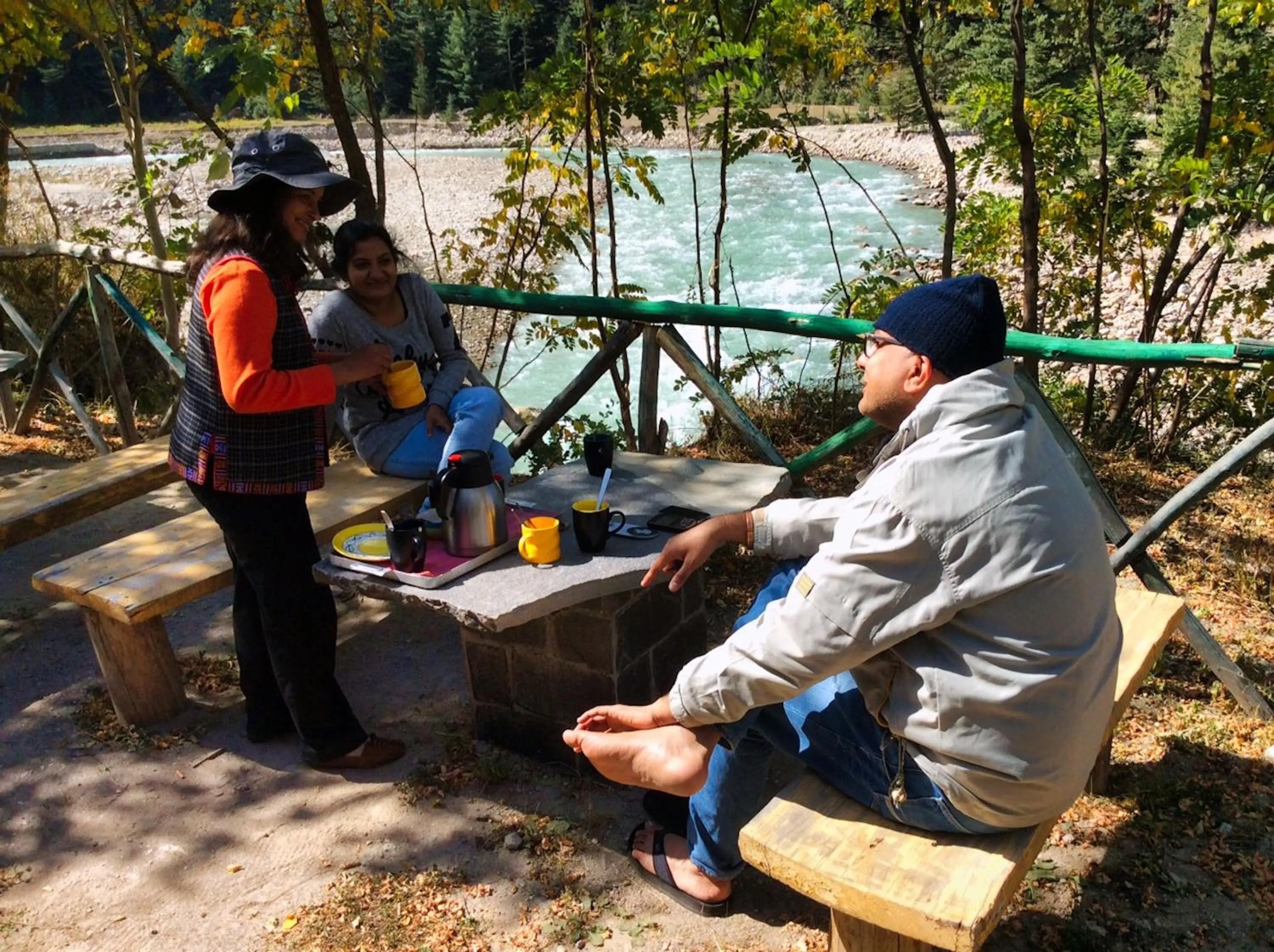 Restaurant/places to eat in Banjara Camp and Retreat Sangla