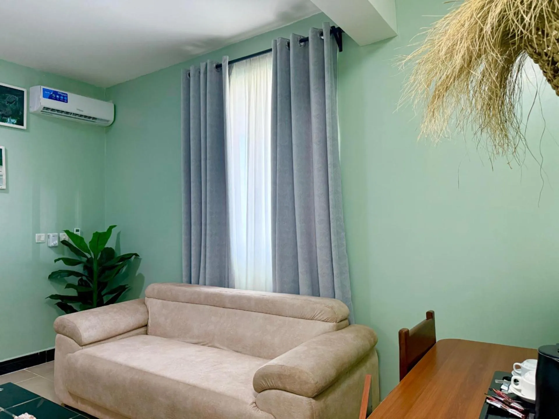 Coffee/tea facilities in Sea Crest Hotel