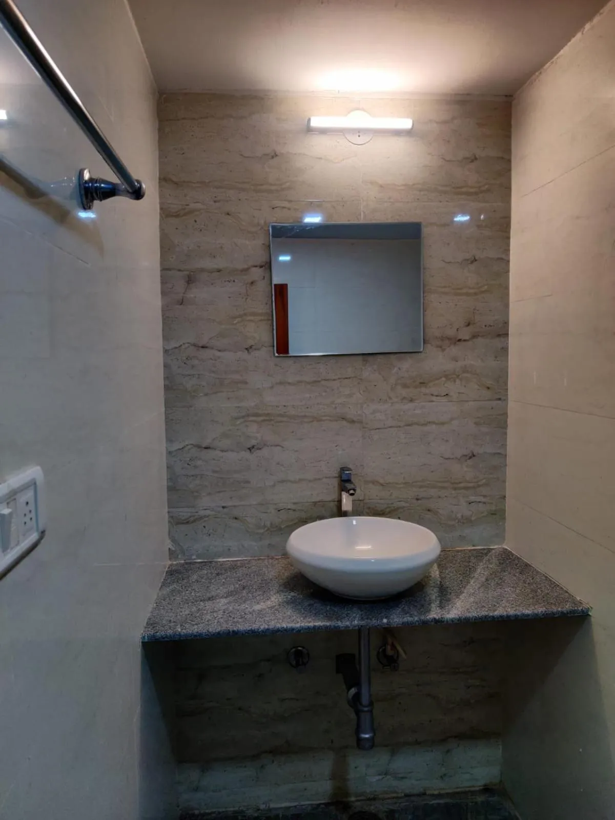 Bathroom in Hotel Chetan International