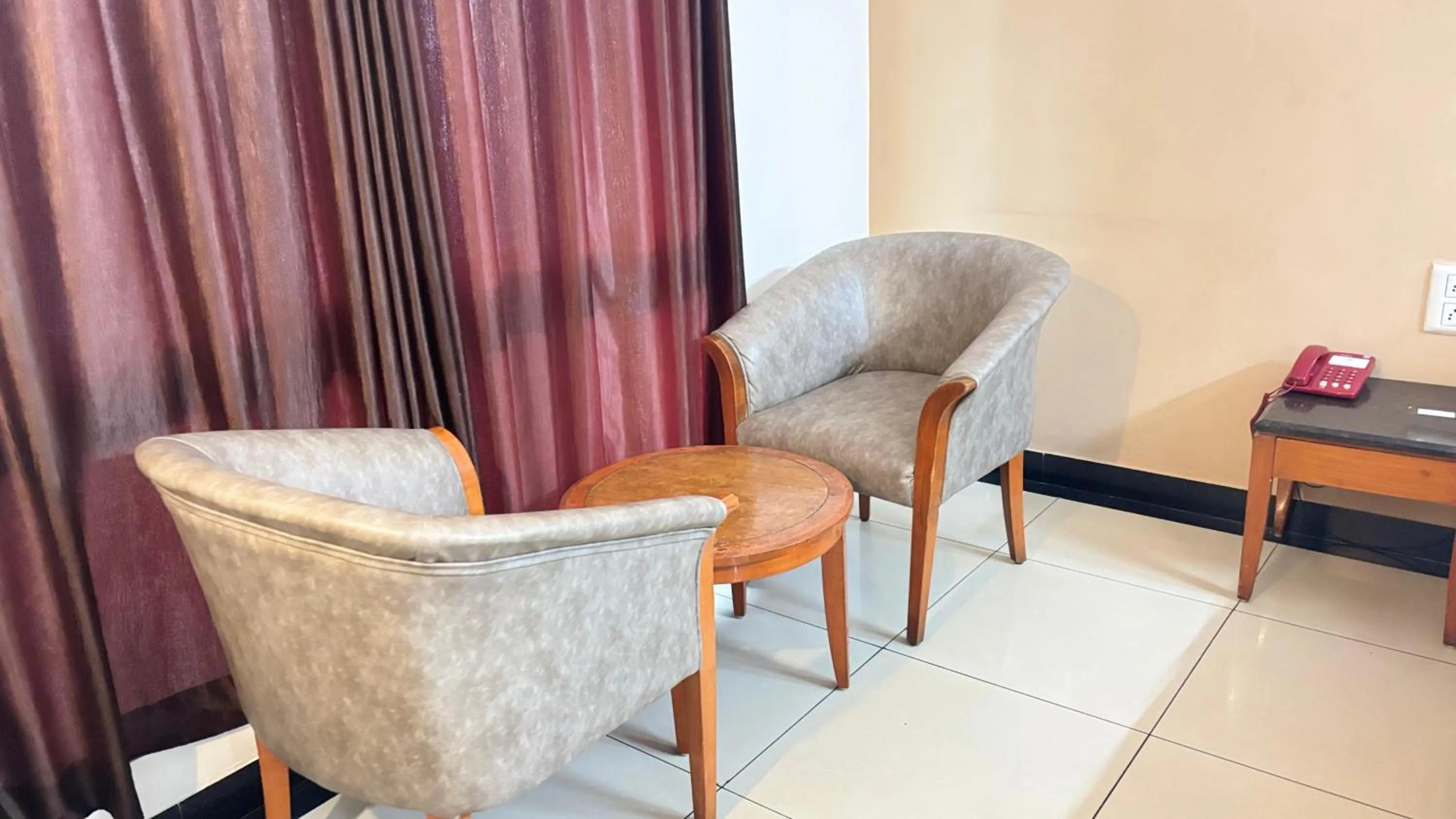 Living room in Hotel Chetan International