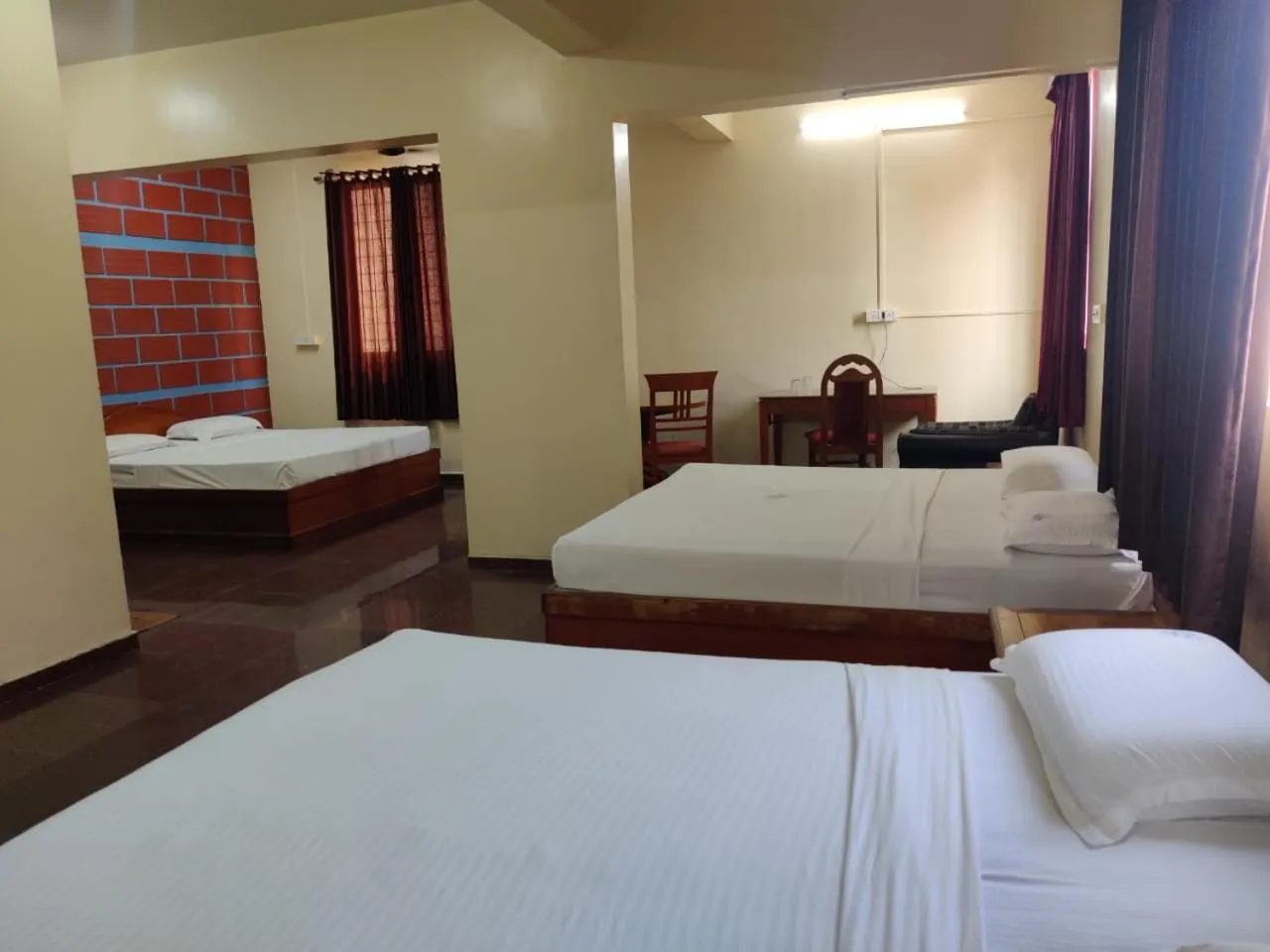 Bed in Hotel Chetan International