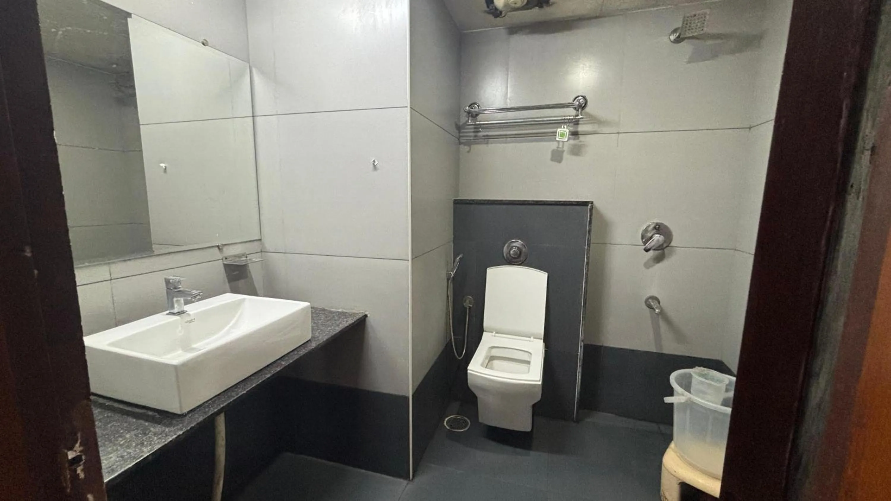 Shower in Hotel Chetan International